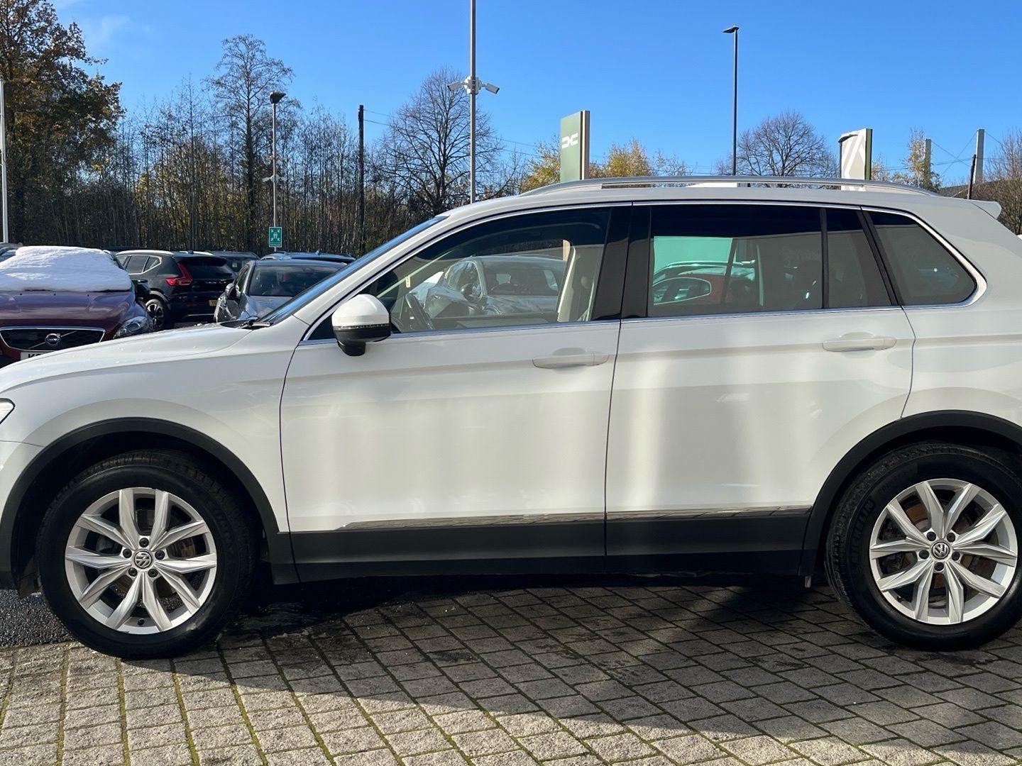 Volkswagen Tiguan Image 8