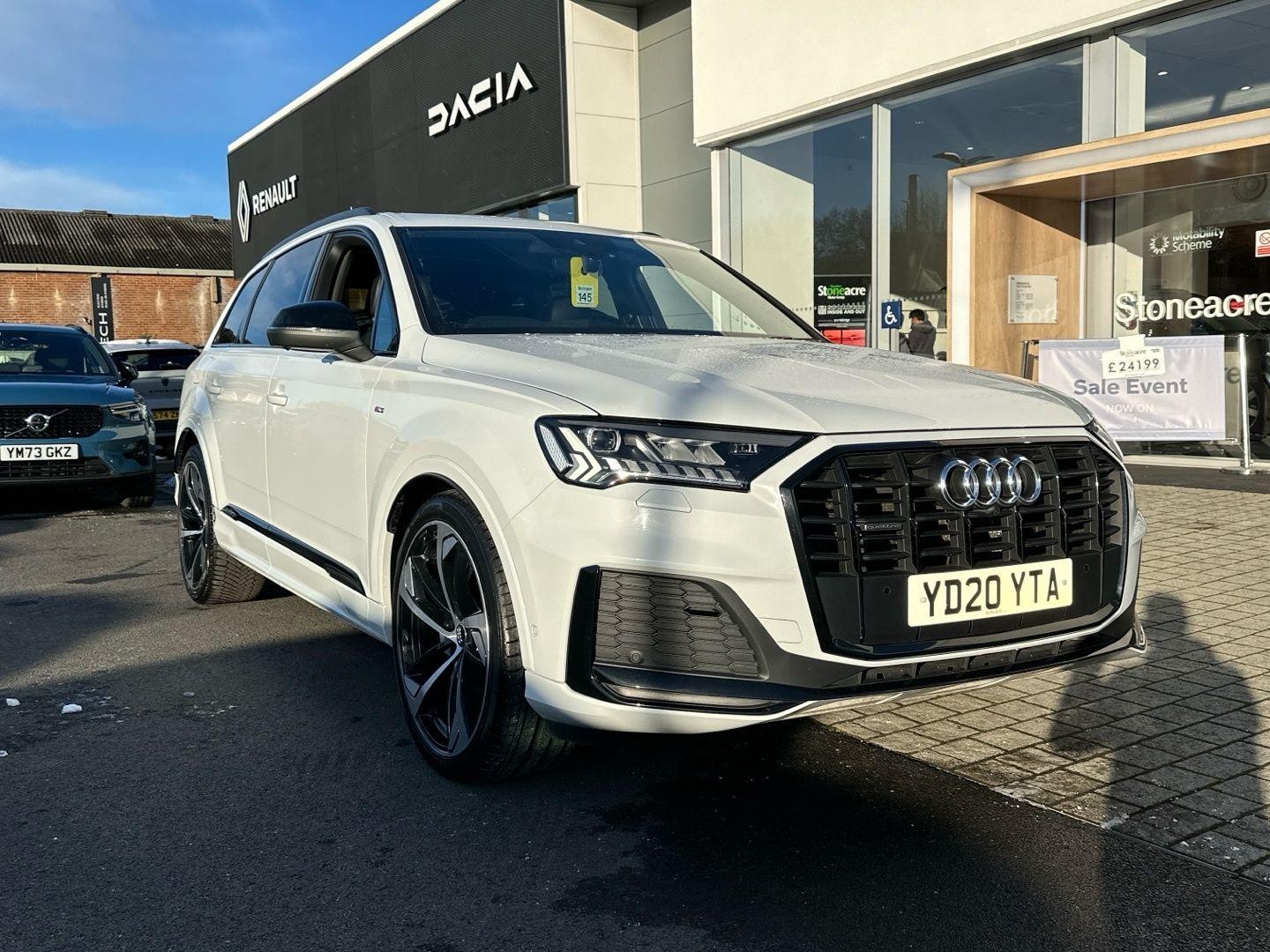 Audi Q7 Image 1