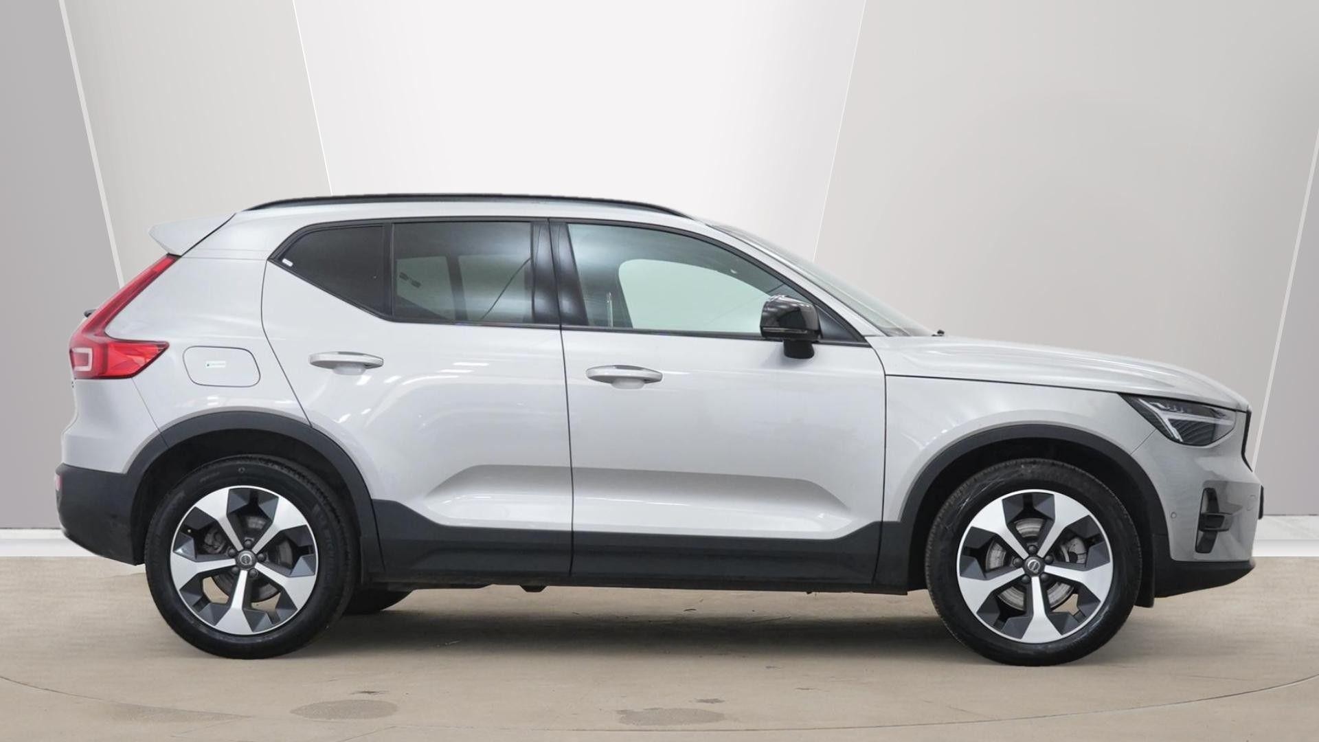 Volvo XC40 Image 2