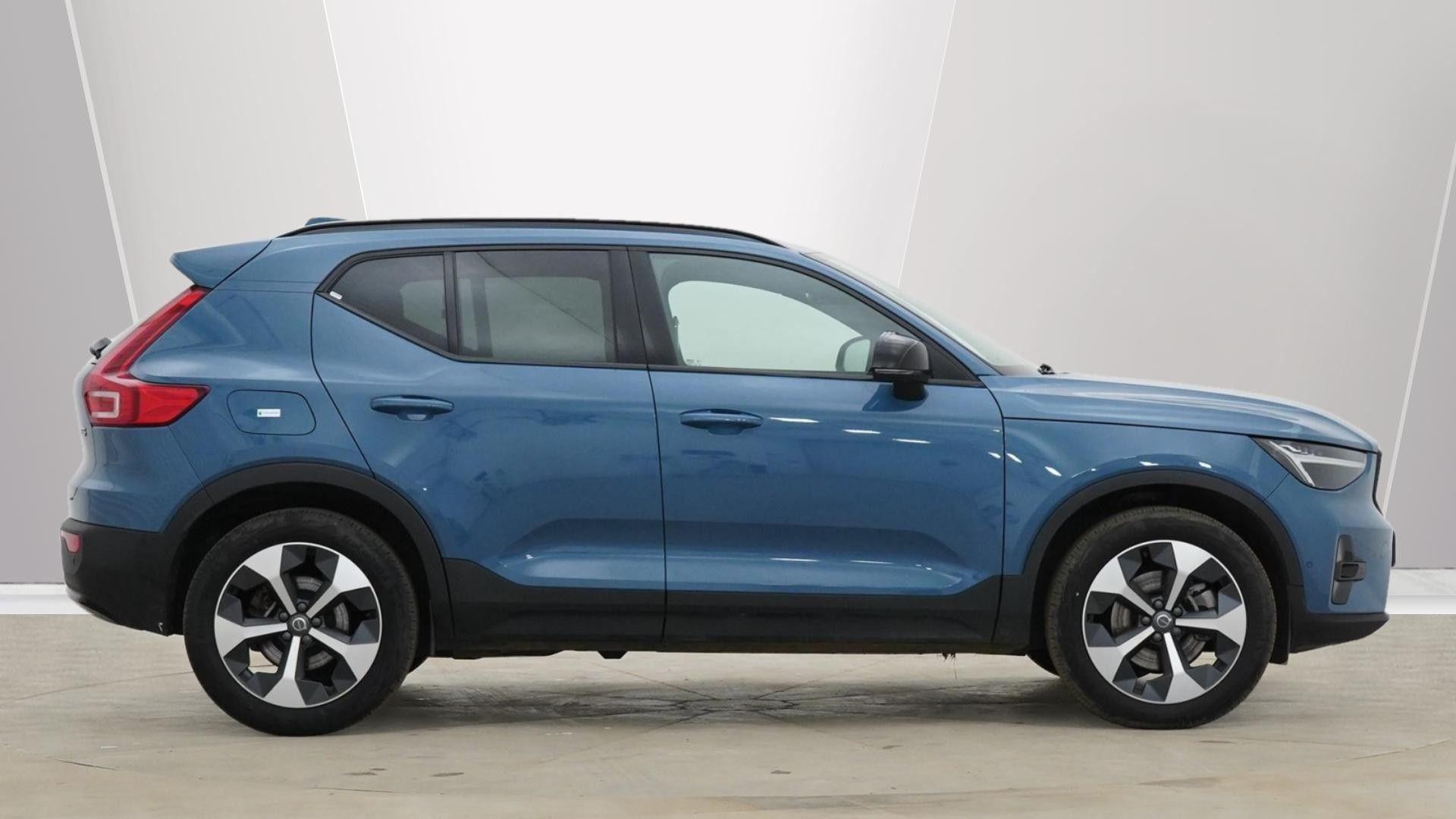 Volvo XC40 Image 2