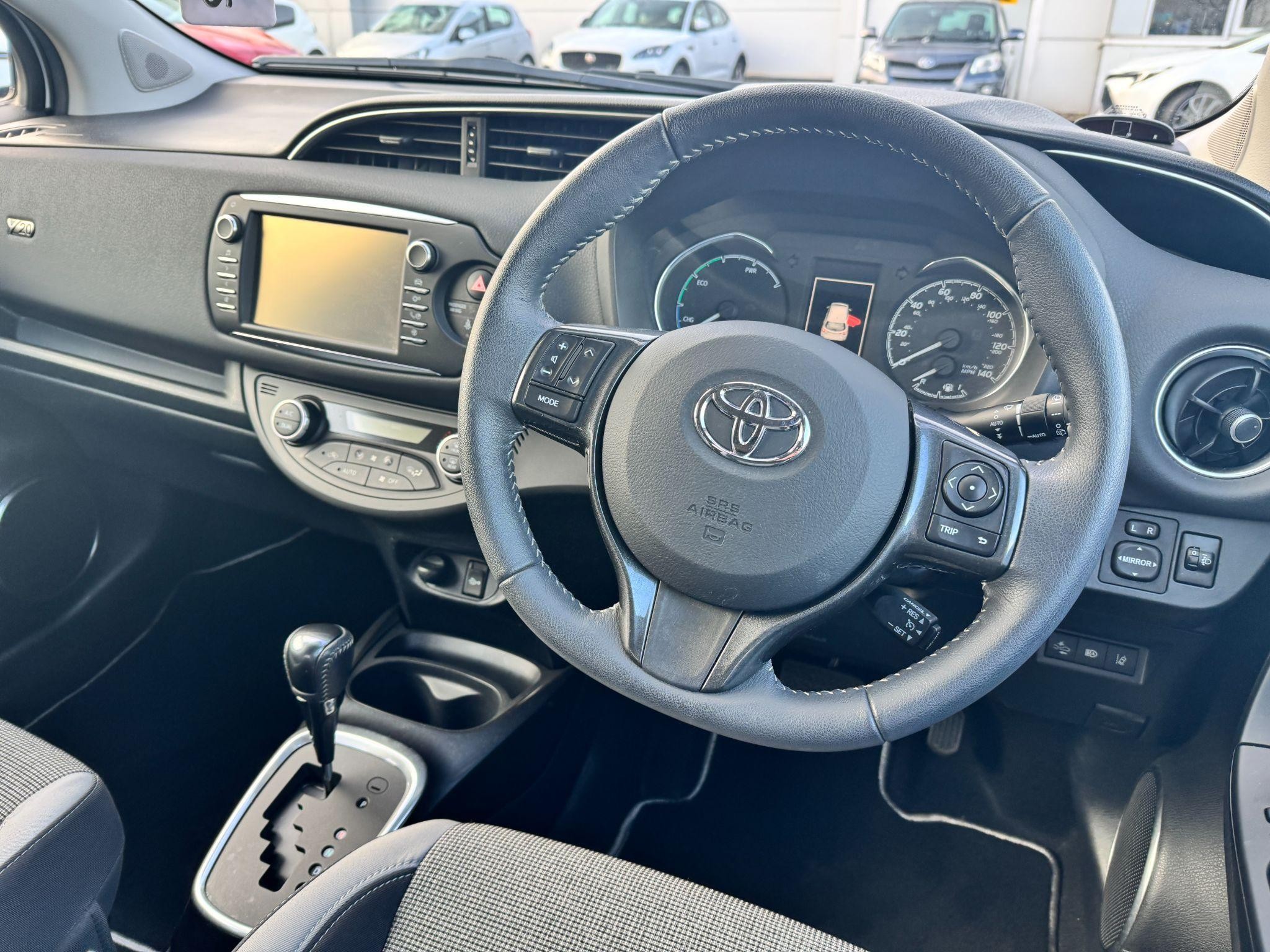 Toyota Yaris Image 18