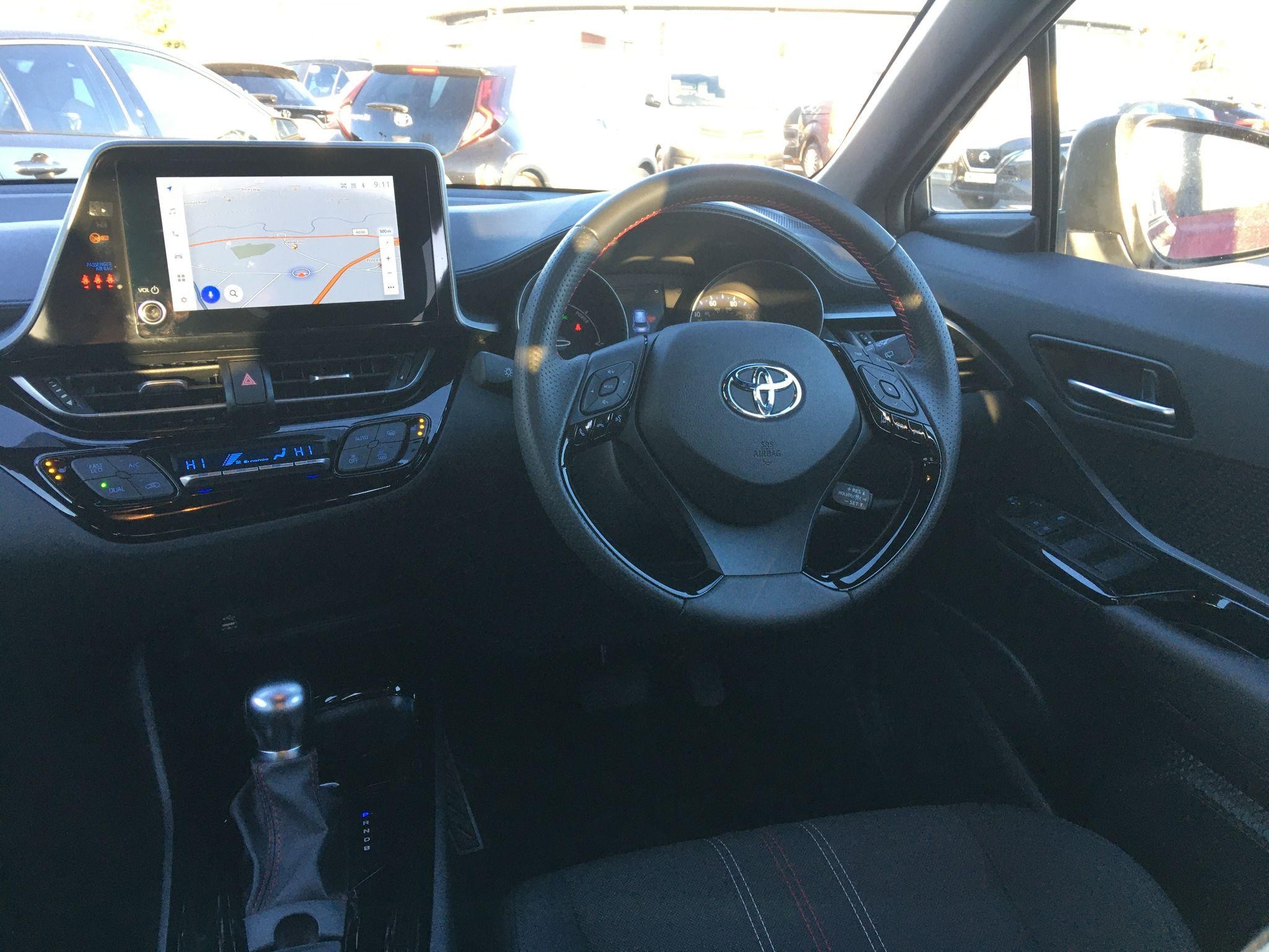 Toyota C-HR Image 14