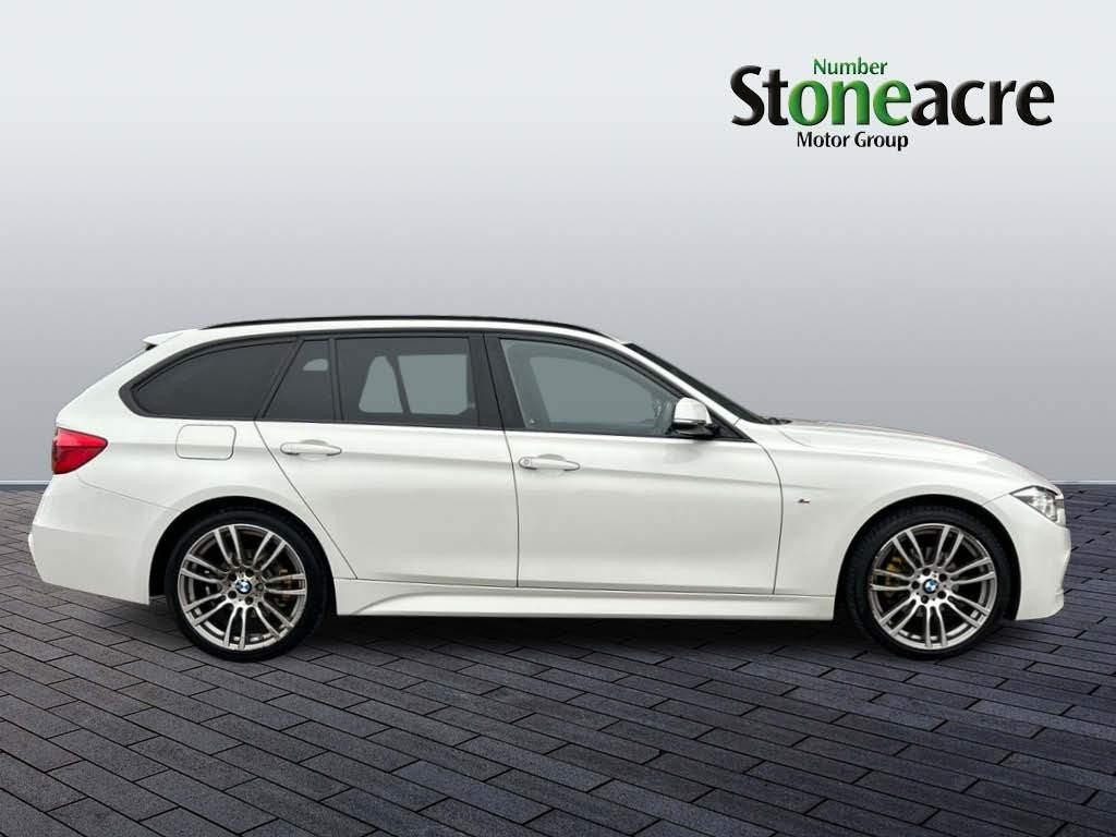 BMW 3 Series Image 2