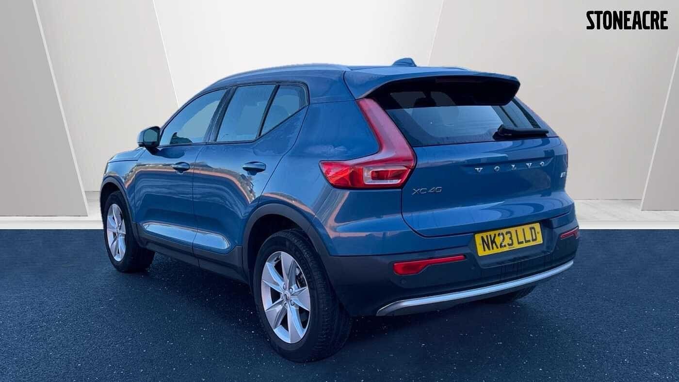 Volvo XC40 Image 2