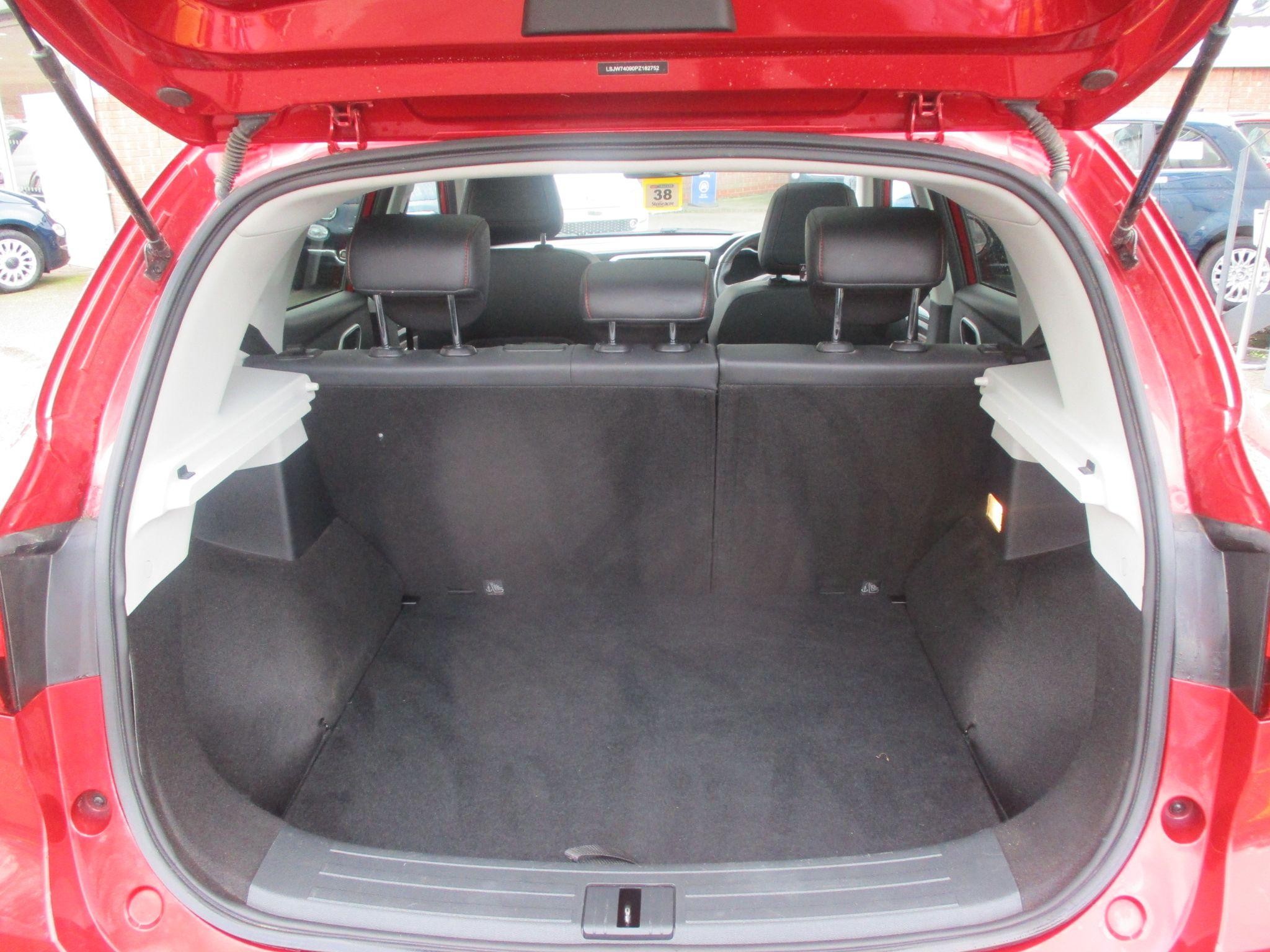 MG ZS Image 14