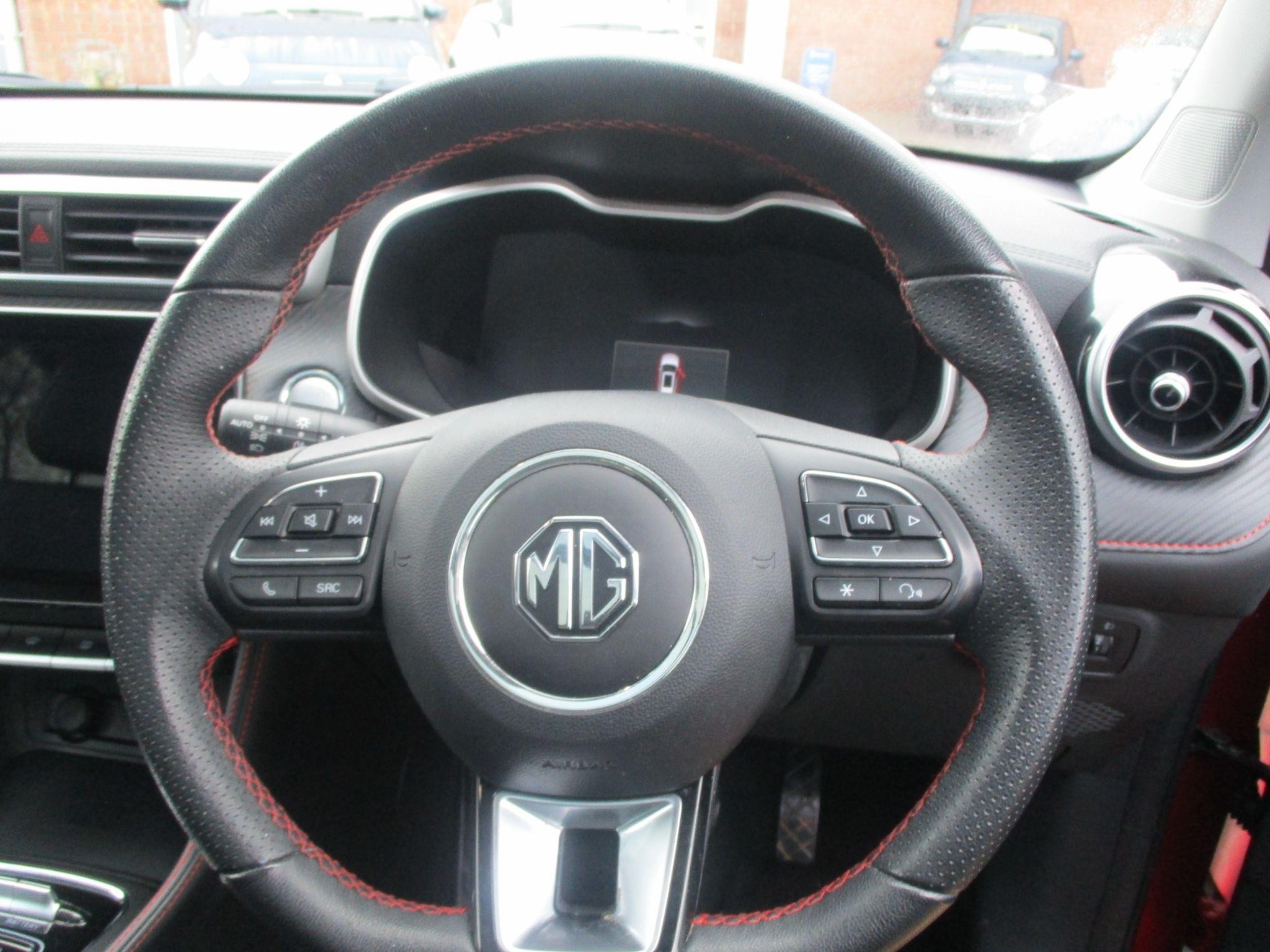 MG ZS Image 18