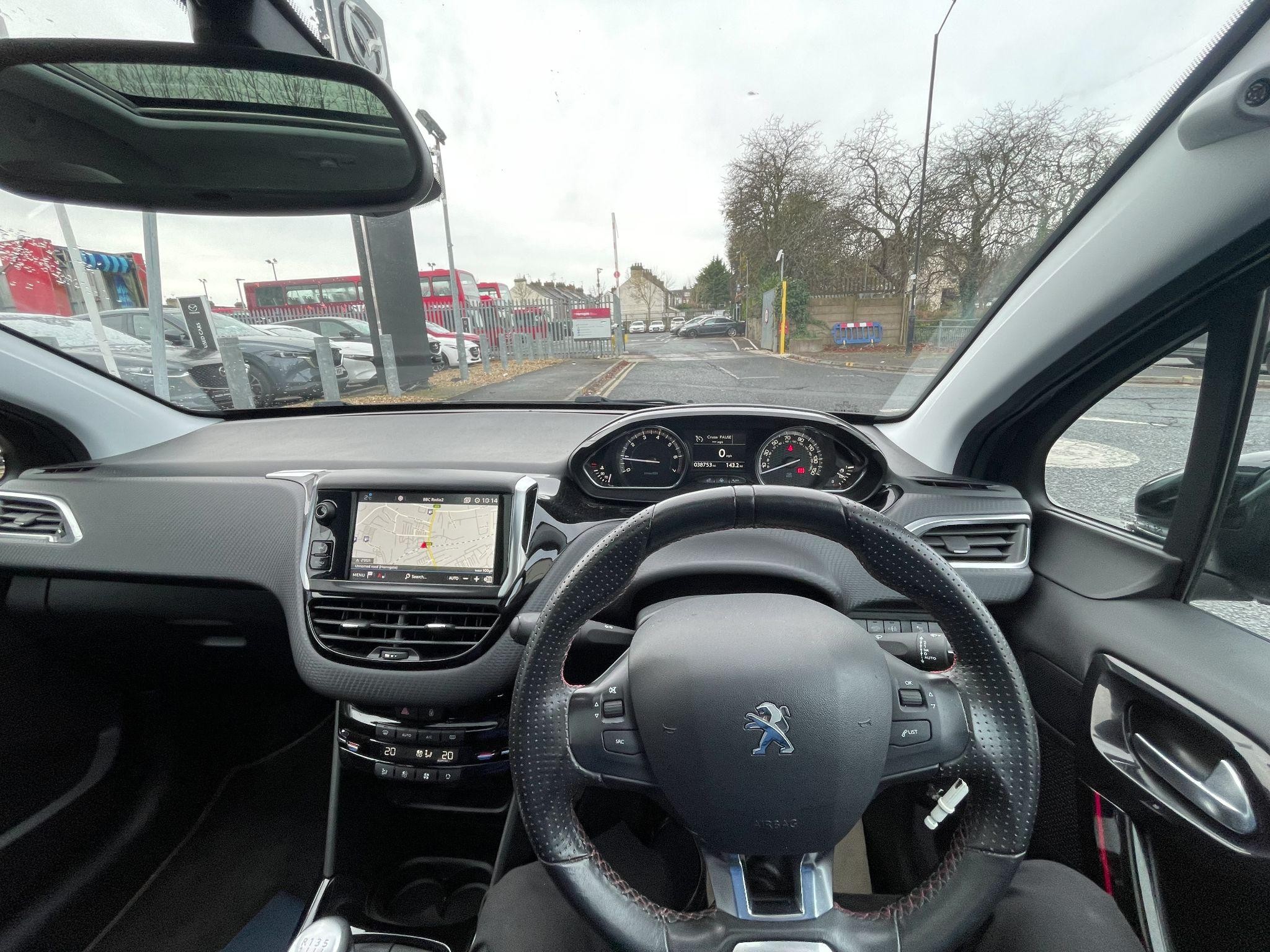 Peugeot 2008 Image 18