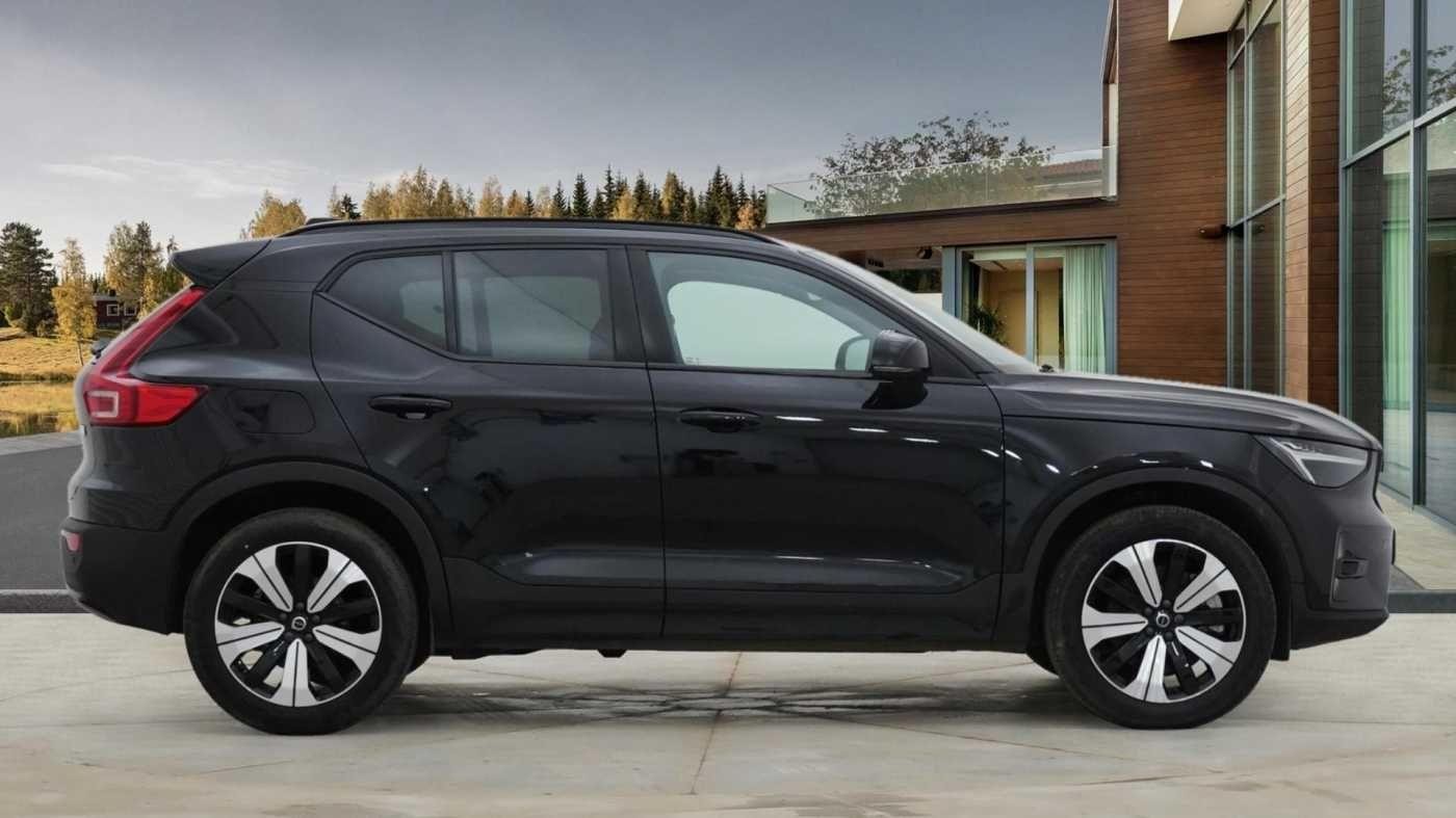 Volvo XC40 Image 2