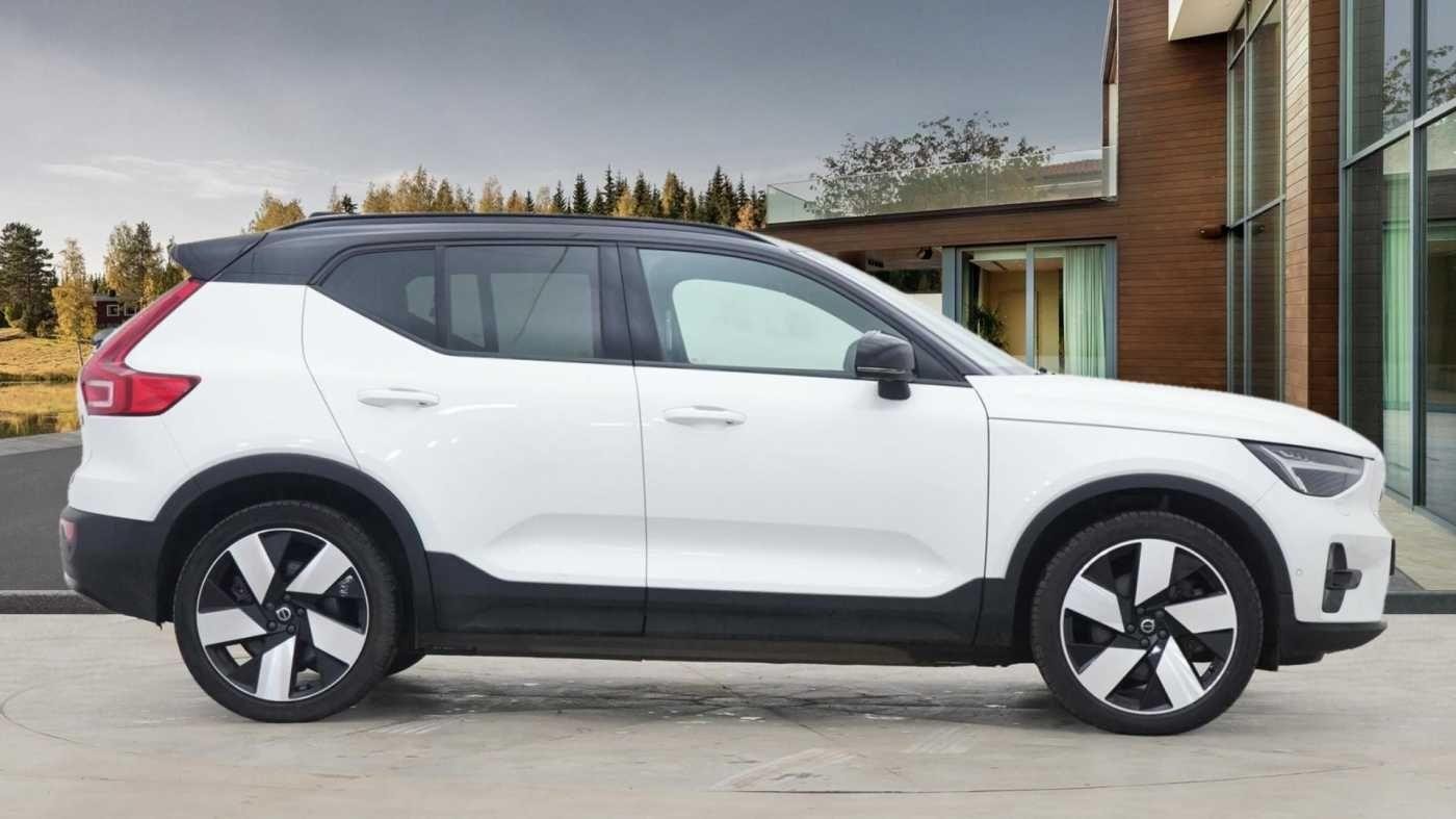 Volvo XC40 Image 2