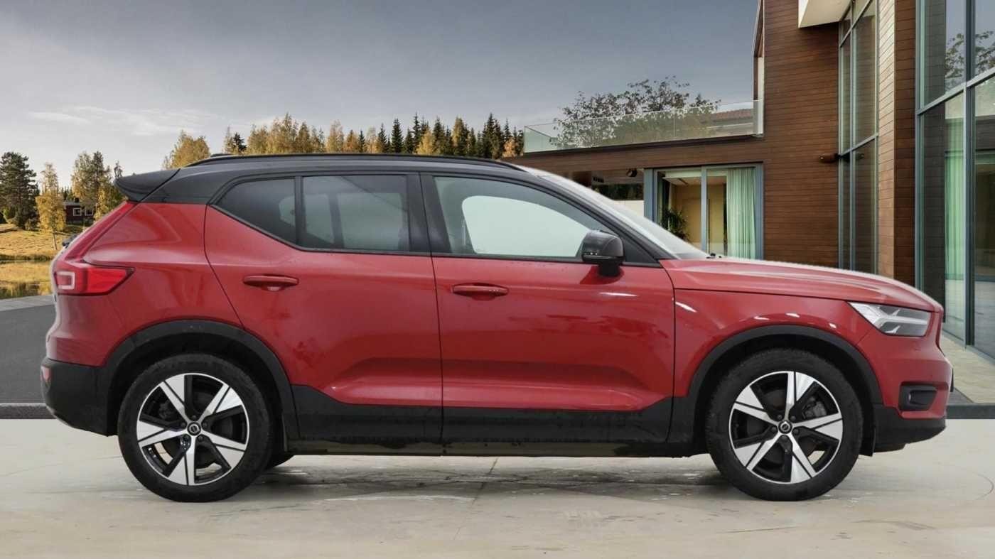 Volvo XC40 Image 2