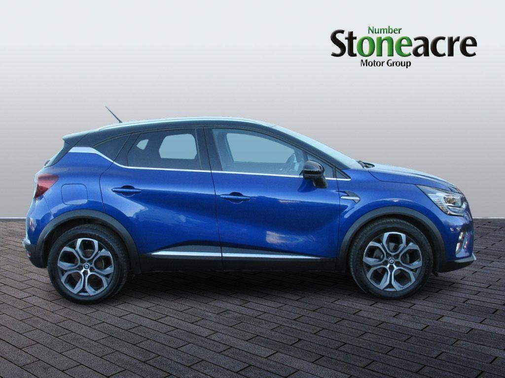 Renault Captur Image 2