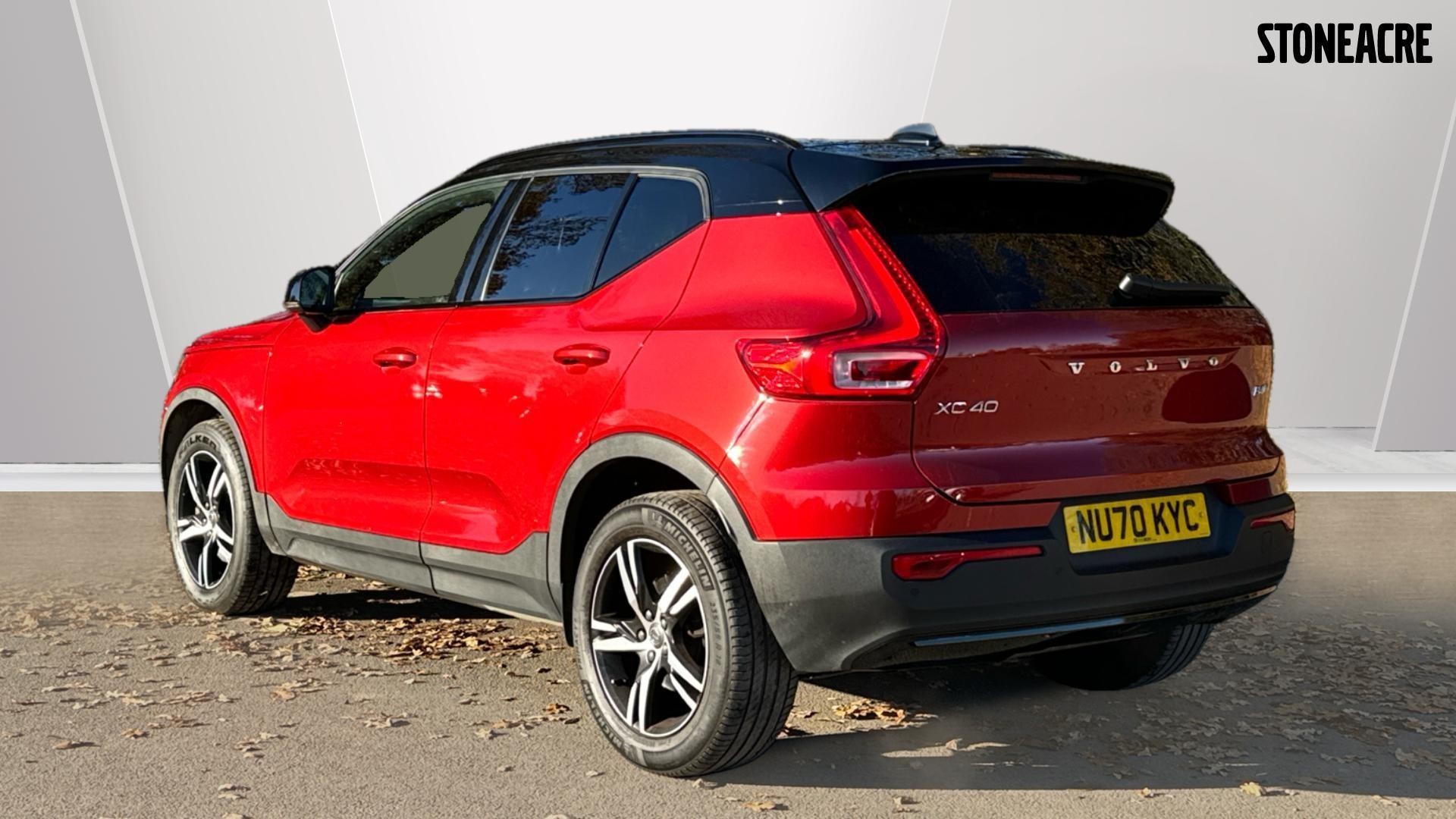 Volvo XC40 Image 2