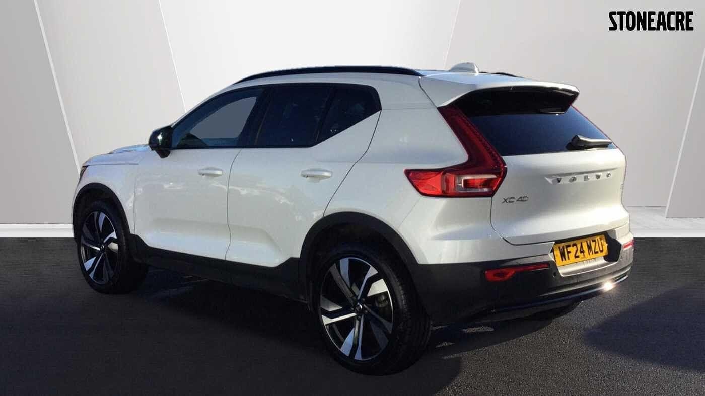 Volvo XC40 Image 2