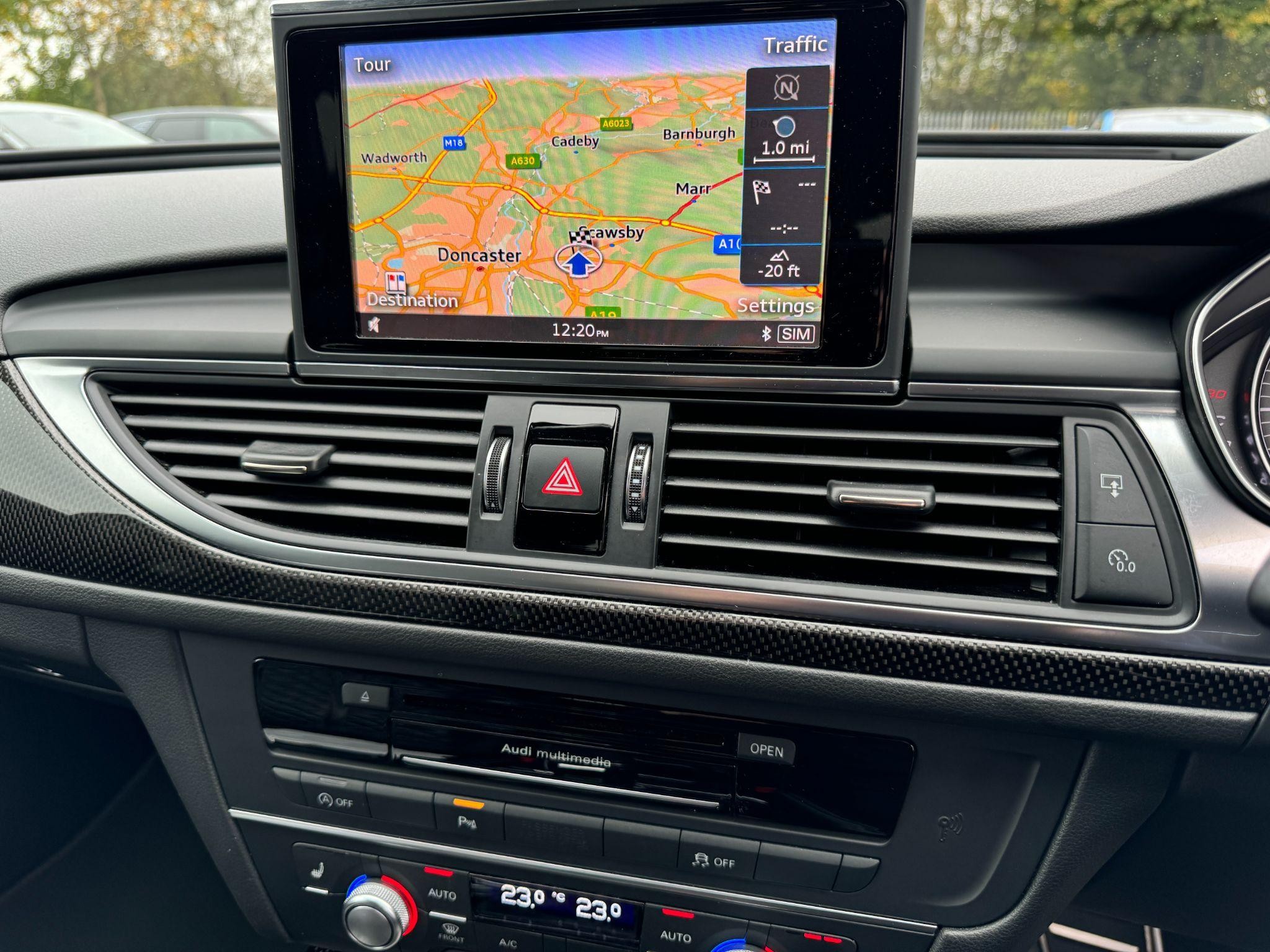 Audi S6 Avant Image 22