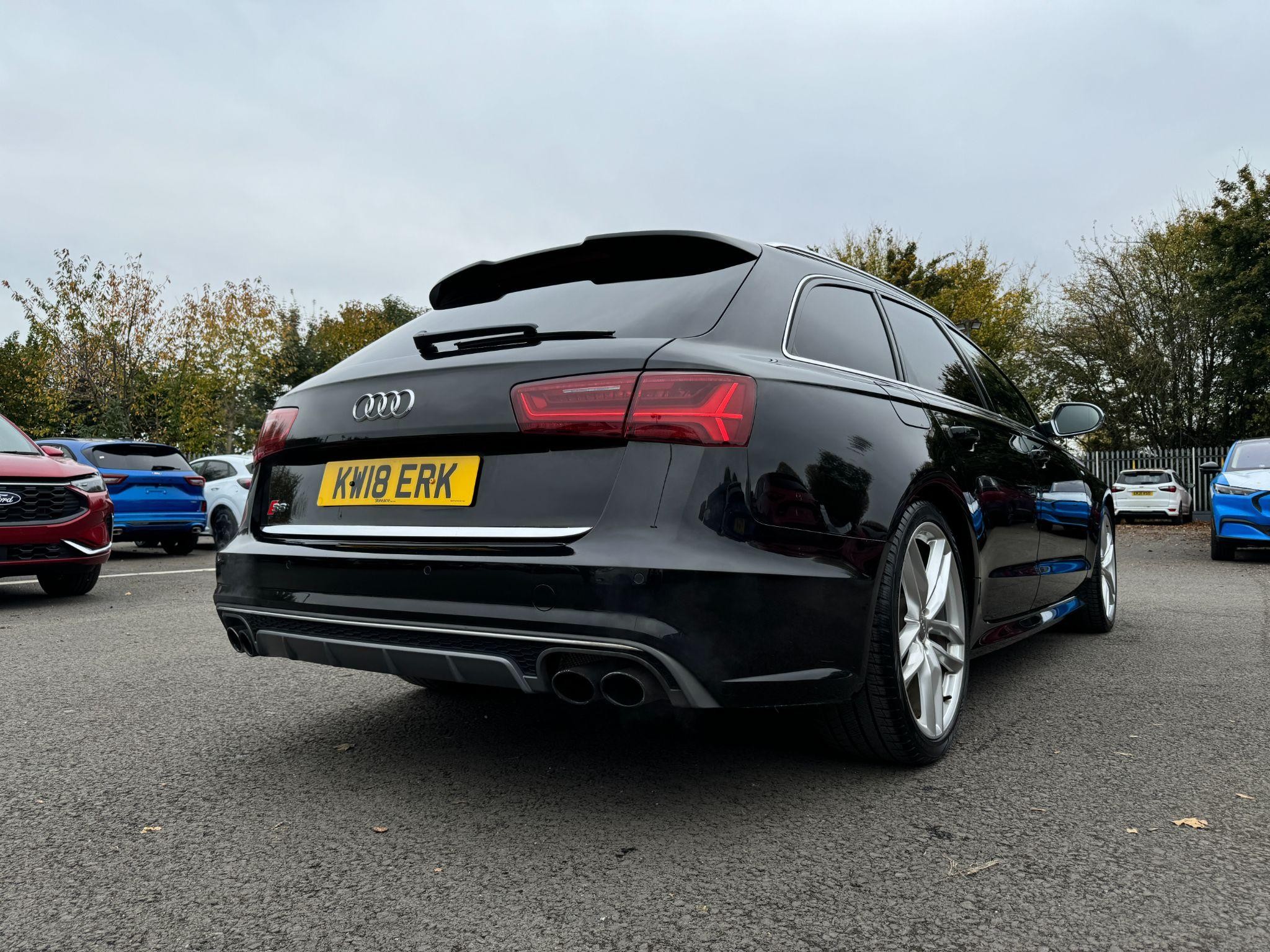 Audi S6 Avant Image 45