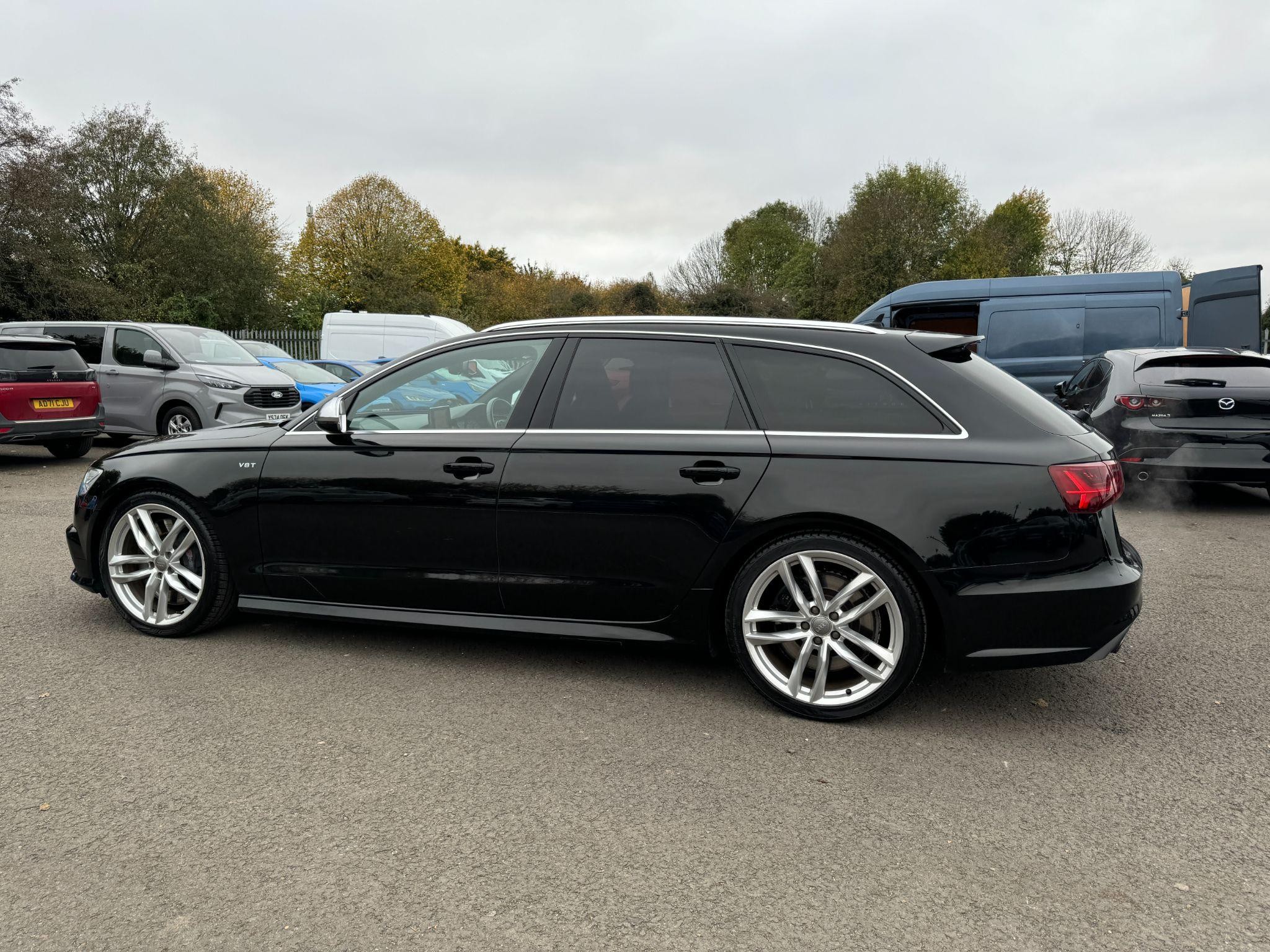 Audi S6 Avant Image 47