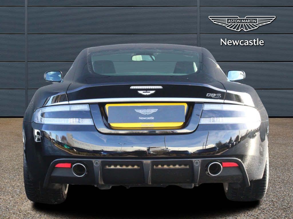 Aston Martin DBS Image 5