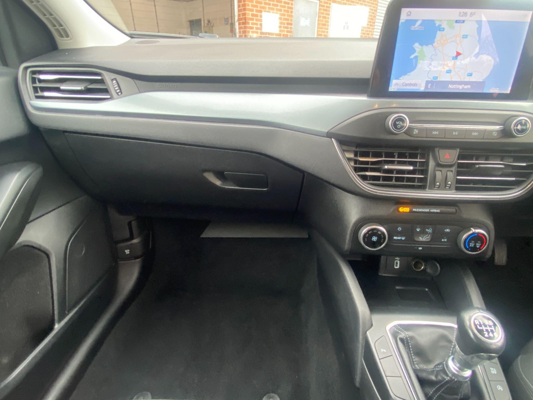 Ford Focus Image 13