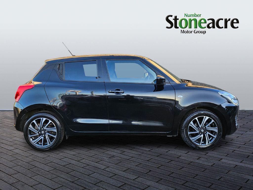 Suzuki Swift Image 2