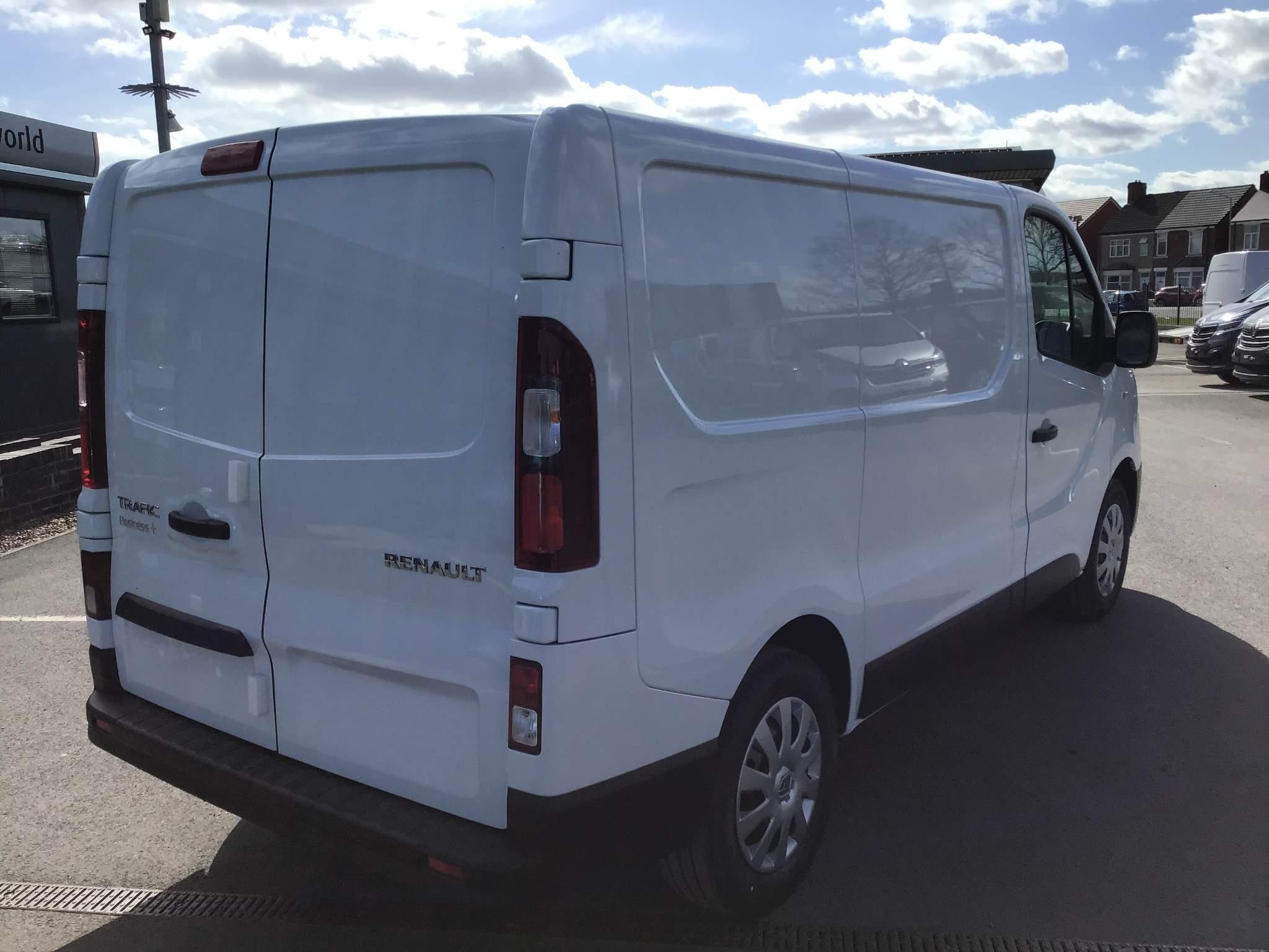 Renault Trafic Image 4