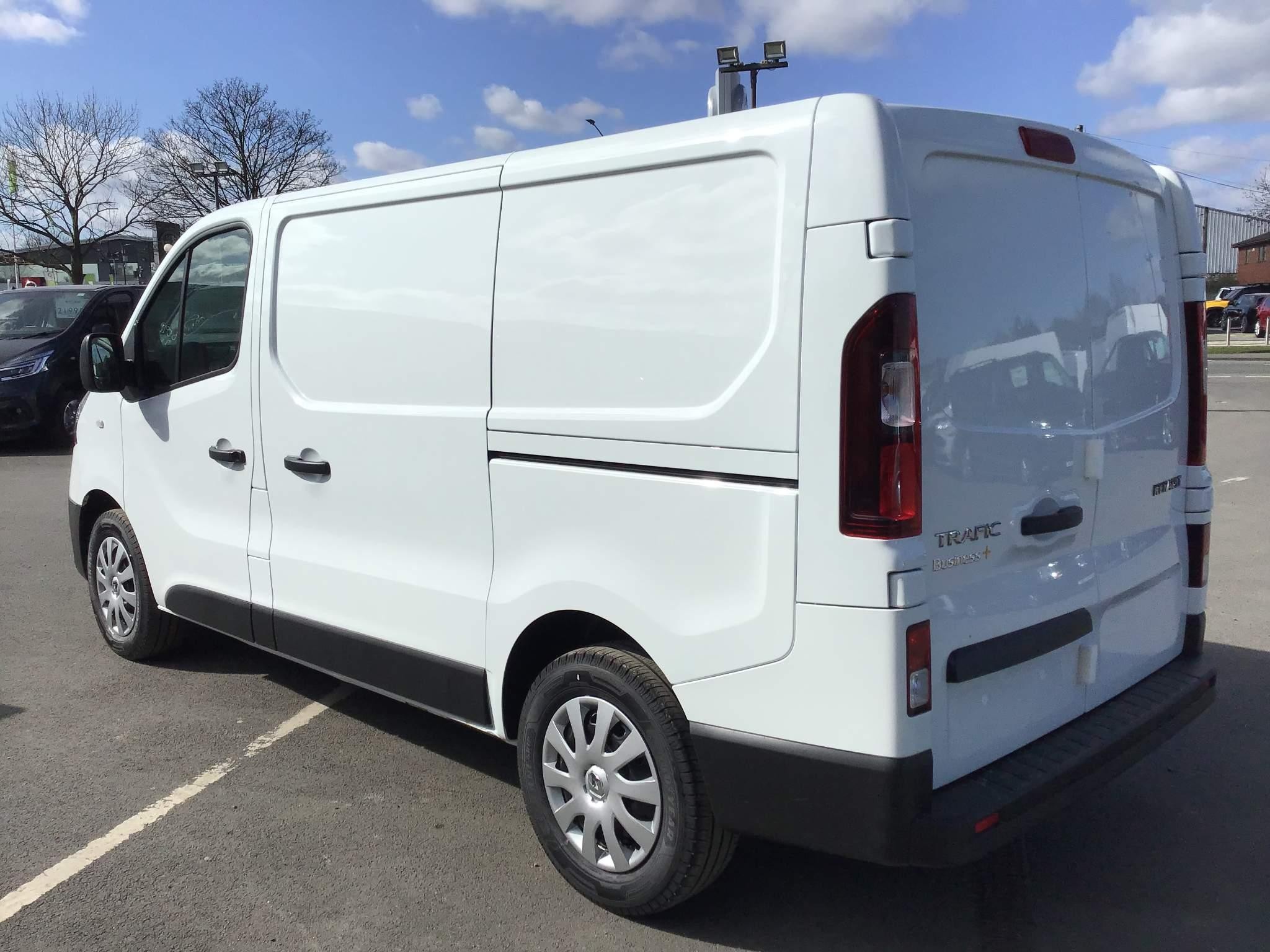 Renault Trafic Image 6