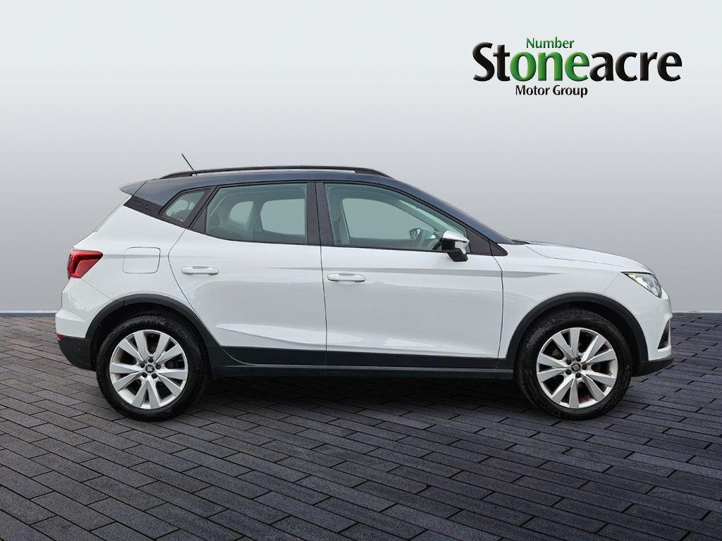 SEAT Arona Image 2