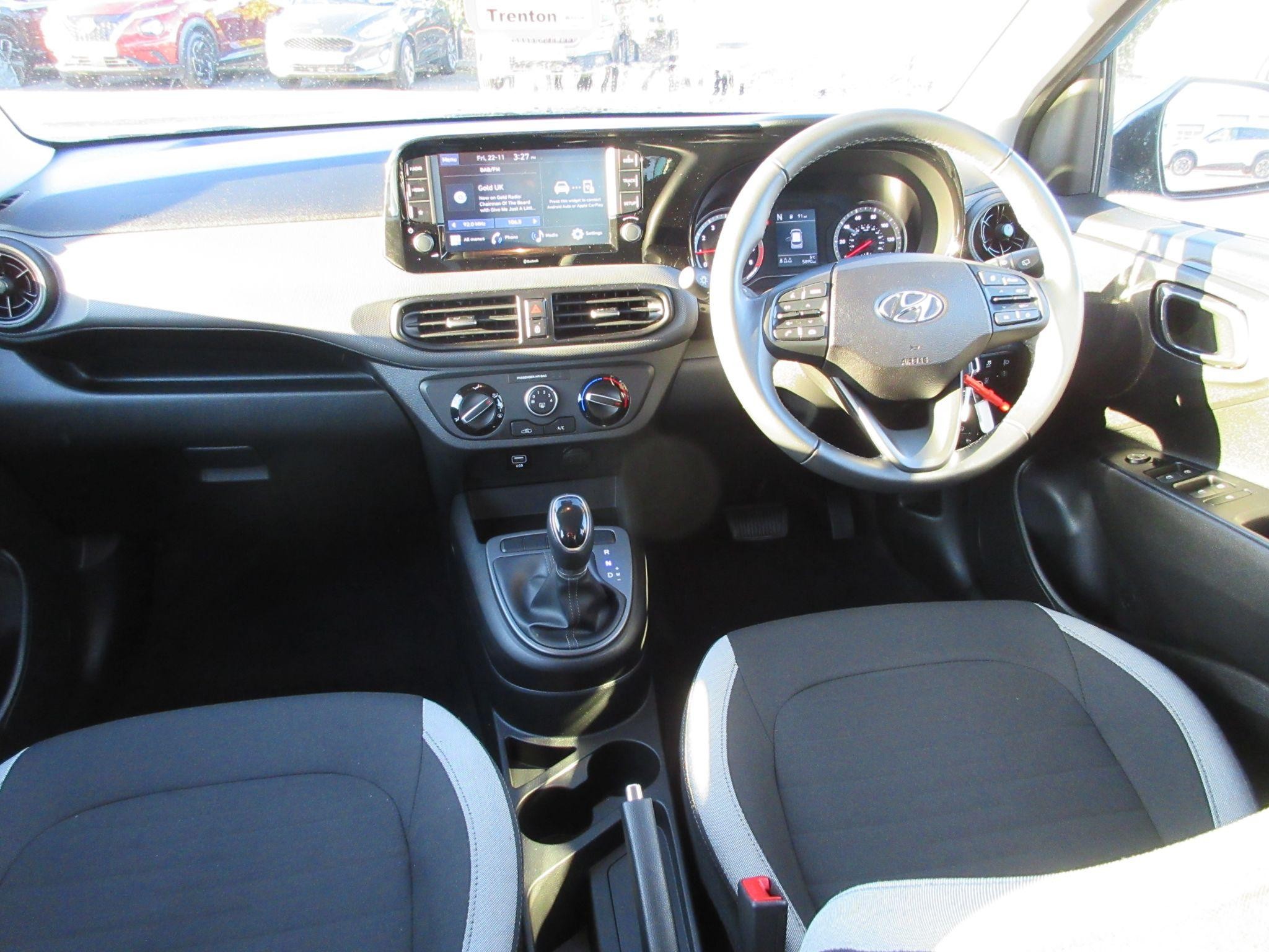 Hyundai i10 Image 5