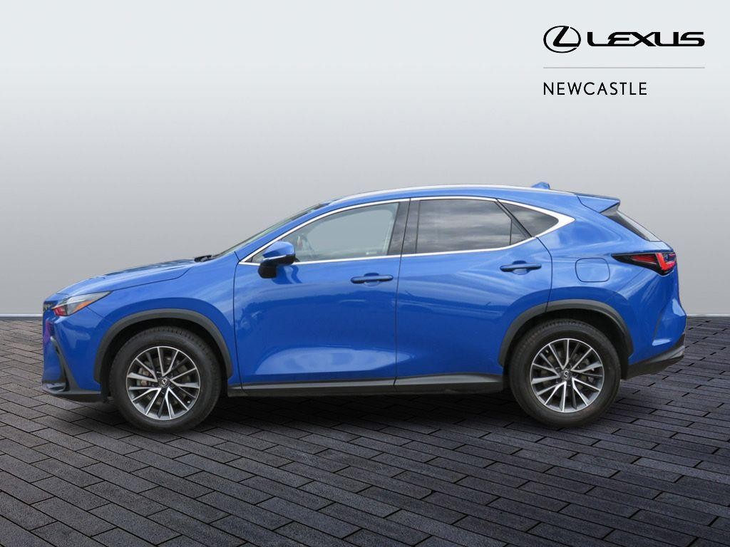 Lexus NX Plug-in Hybrid Image 8