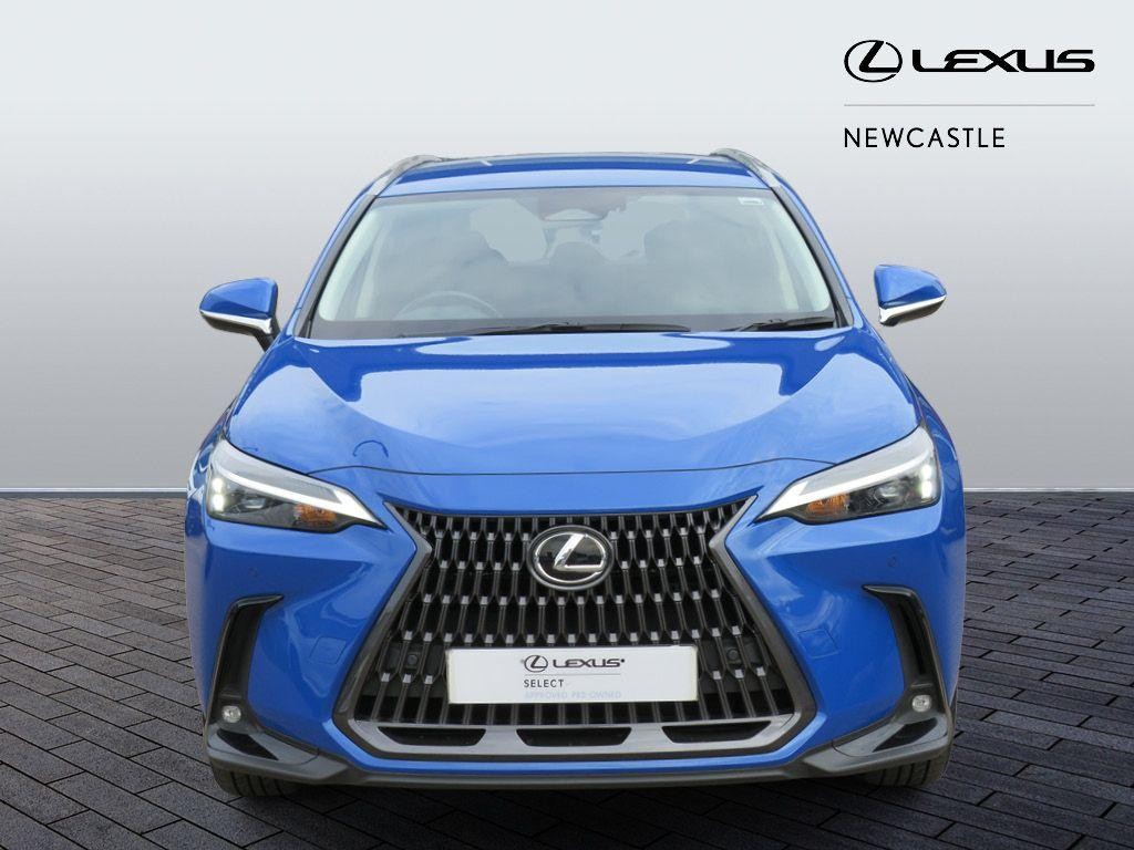 Lexus NX Plug-in Hybrid Image 10