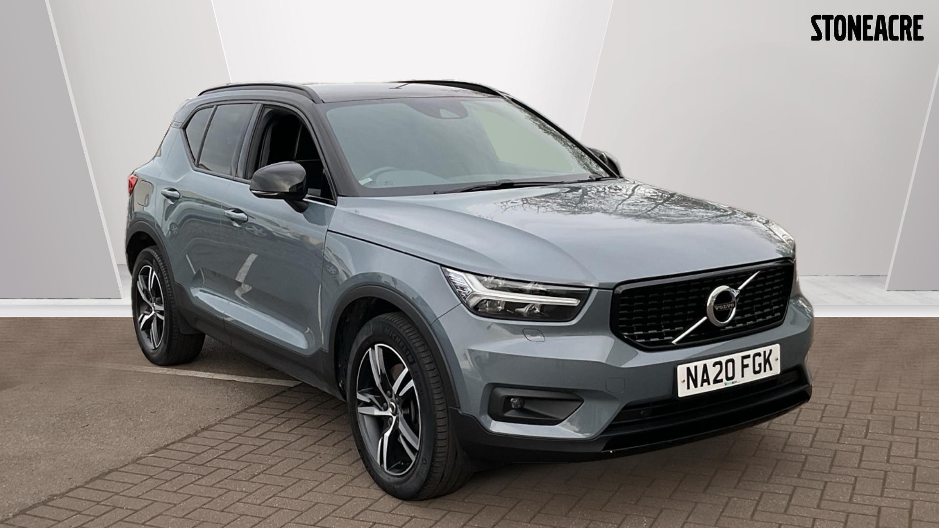 Volvo XC40 Image 1