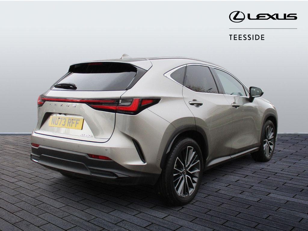 Lexus NX Image 5