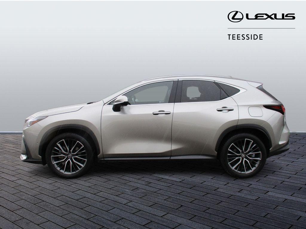 Lexus NX Image 8