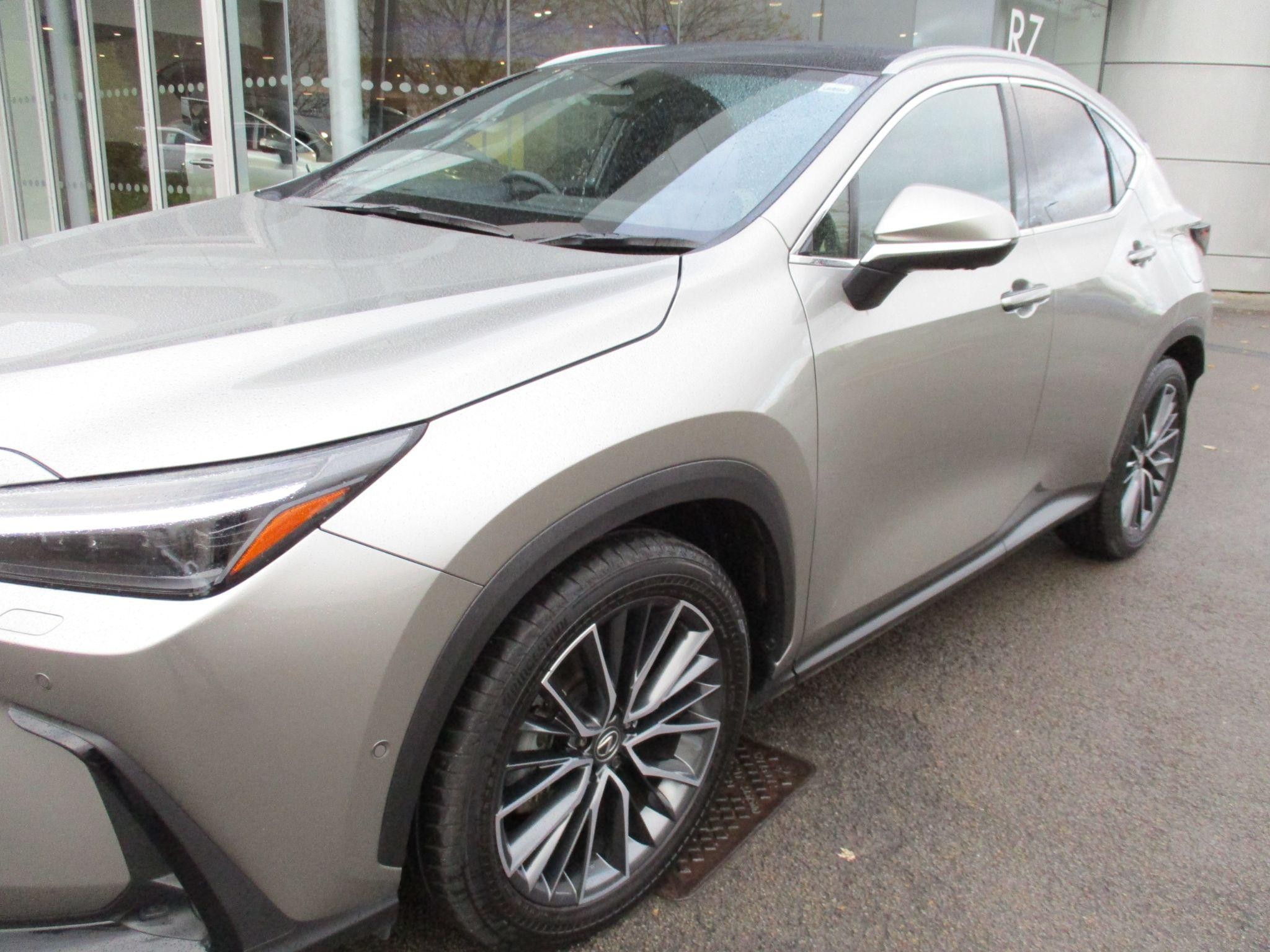 Lexus NX Image 45