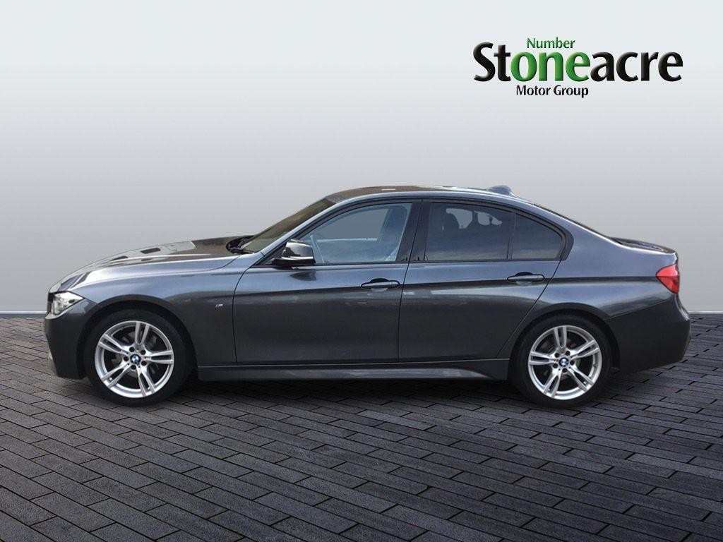 BMW 3 Series Image 6