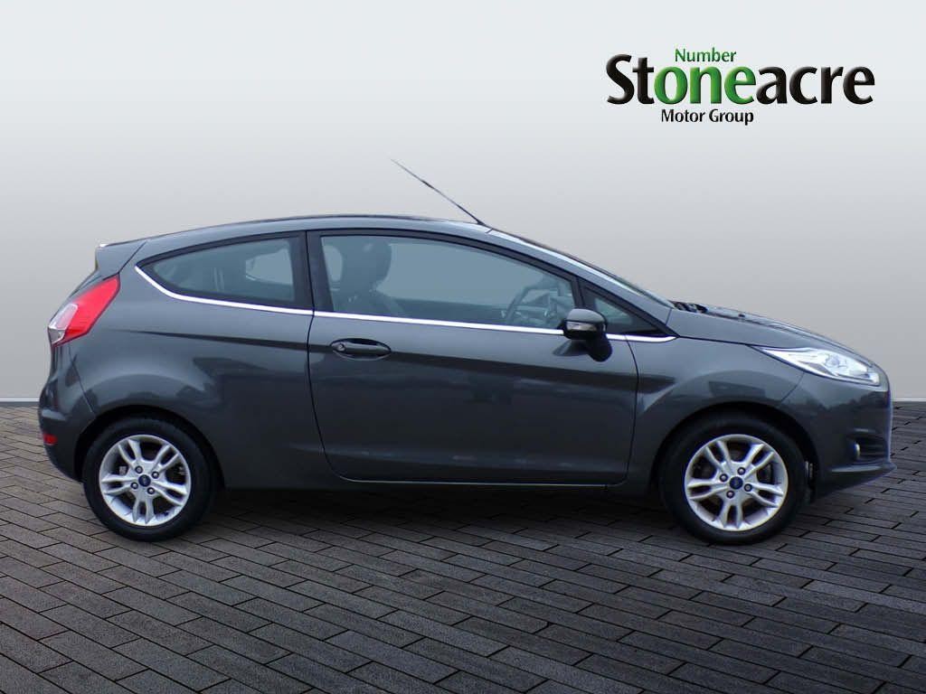 Ford Fiesta Image 2