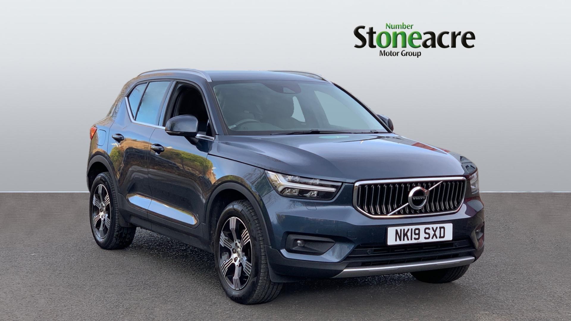 Volvo XC40 Image 1