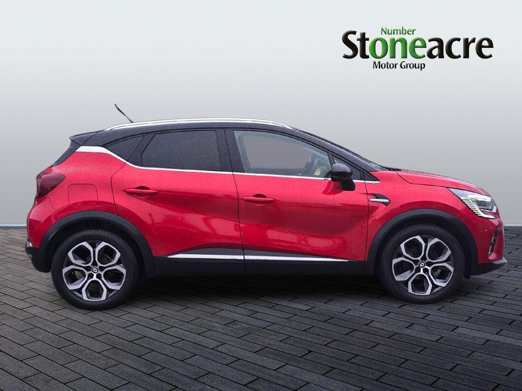 Renault Captur Image 2