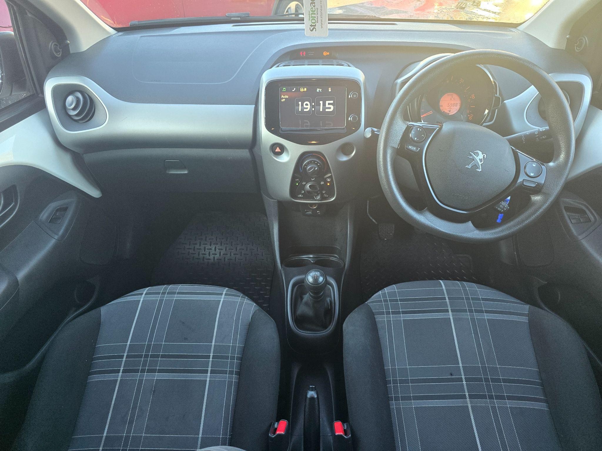 Peugeot 108 Image 13