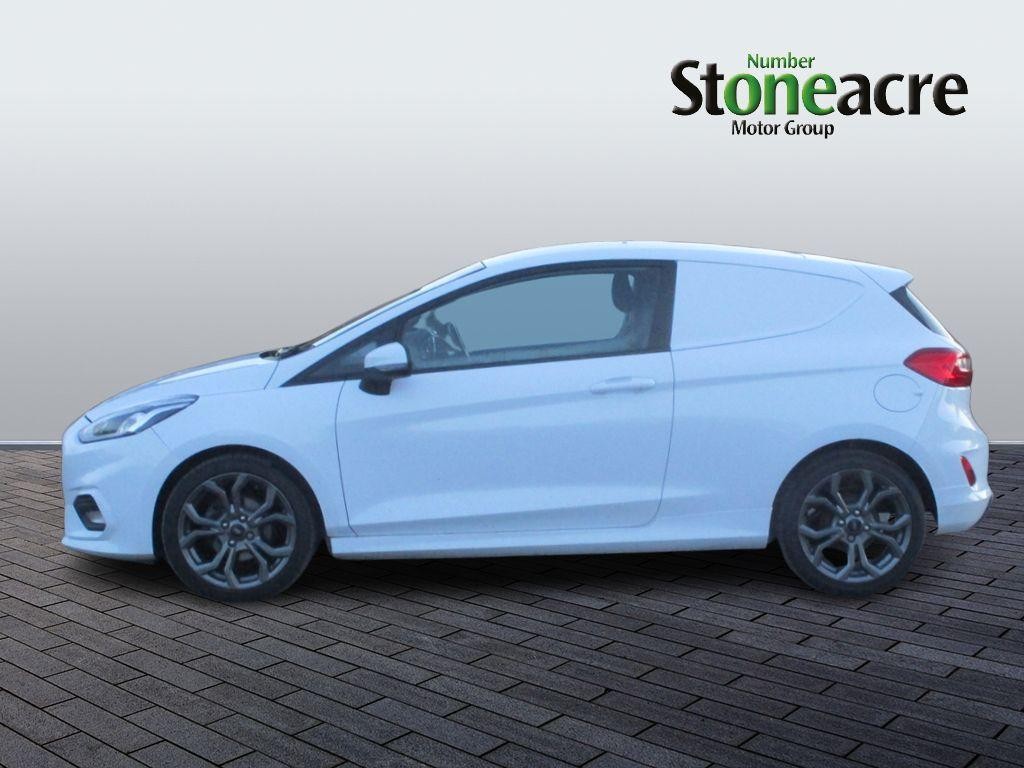 Ford Fiesta Van Image 6