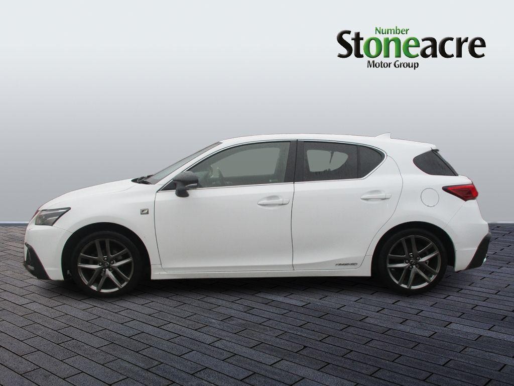 Lexus CT Image 6