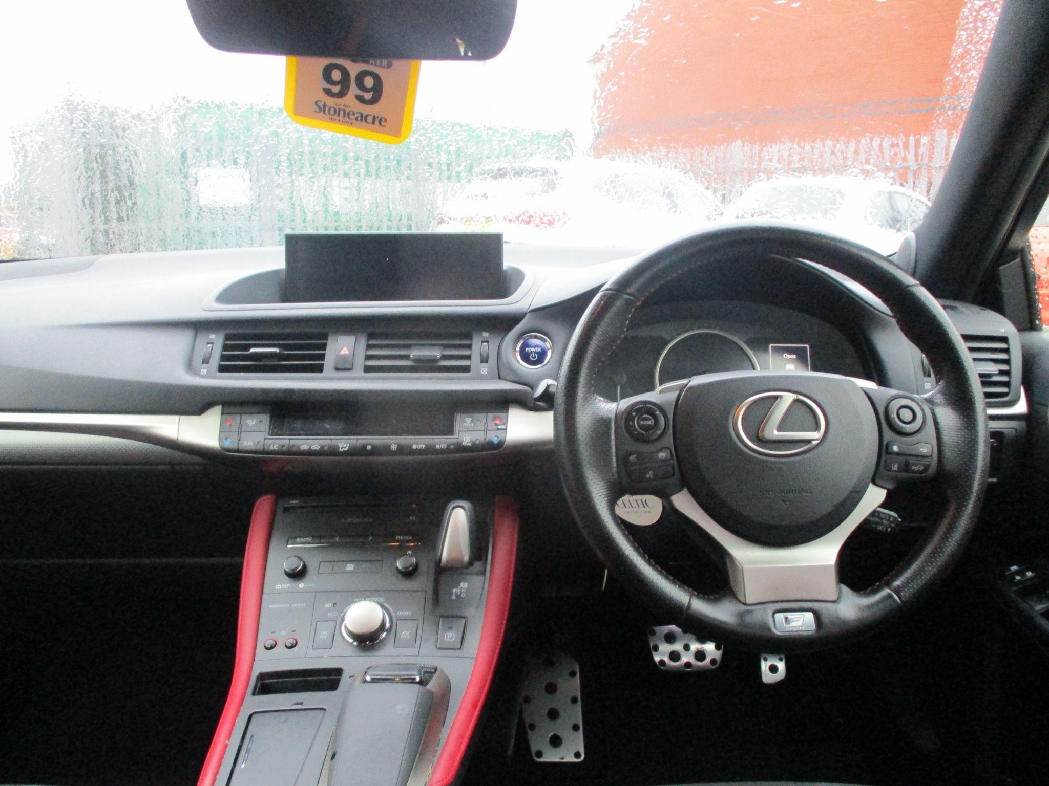 Lexus CT Image 31