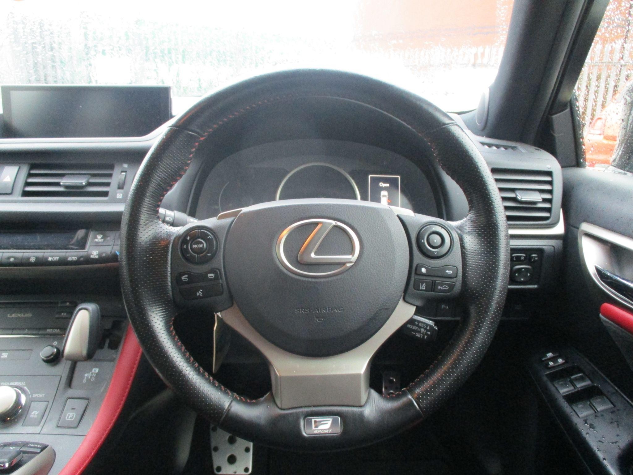 Lexus CT Image 32