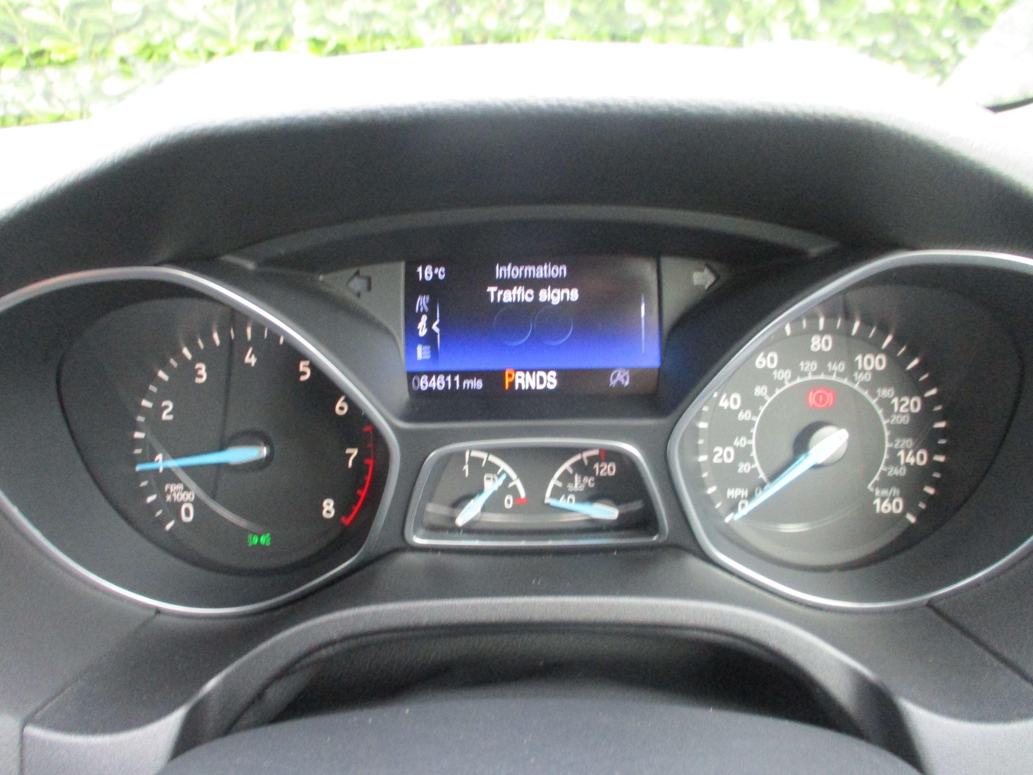 Ford Focus Image 19