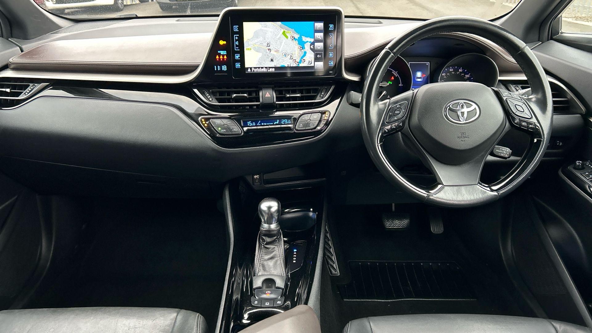 Toyota C-HR Image 9