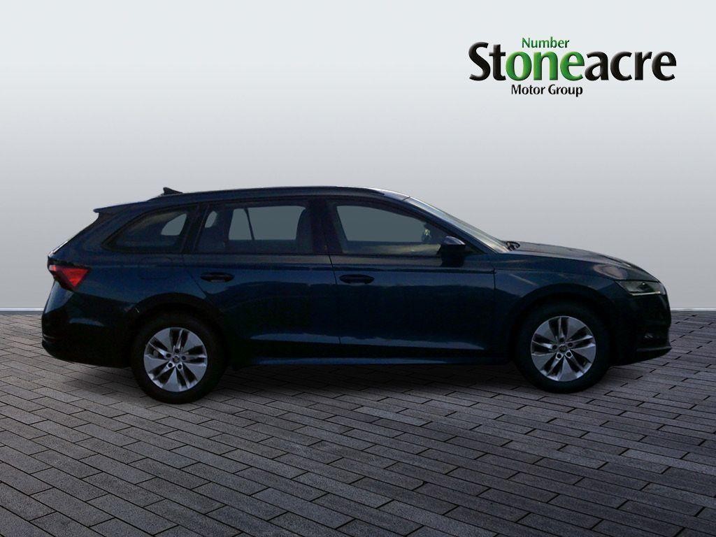 Skoda Octavia Image 2