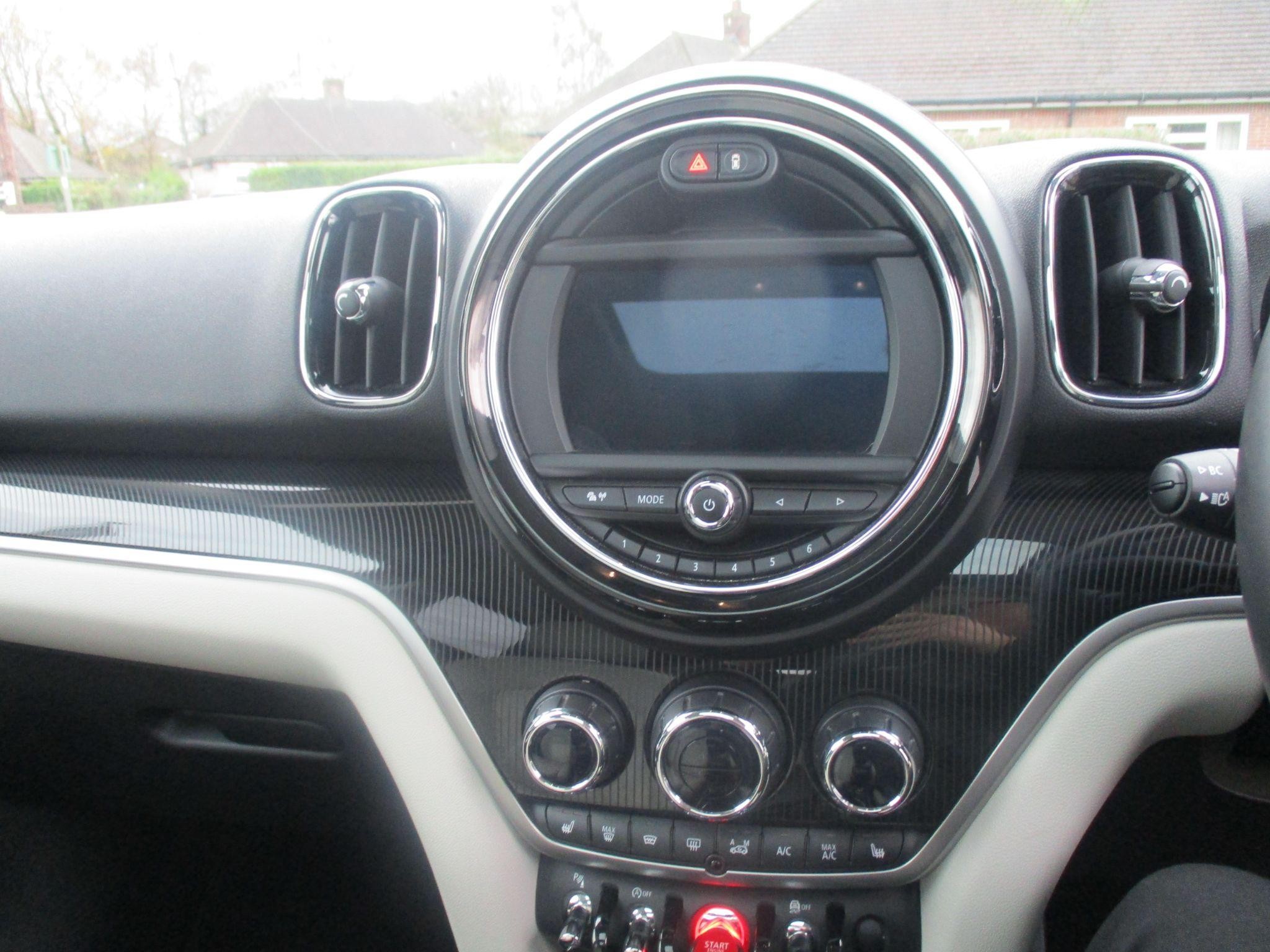 MINI Countryman Image 14