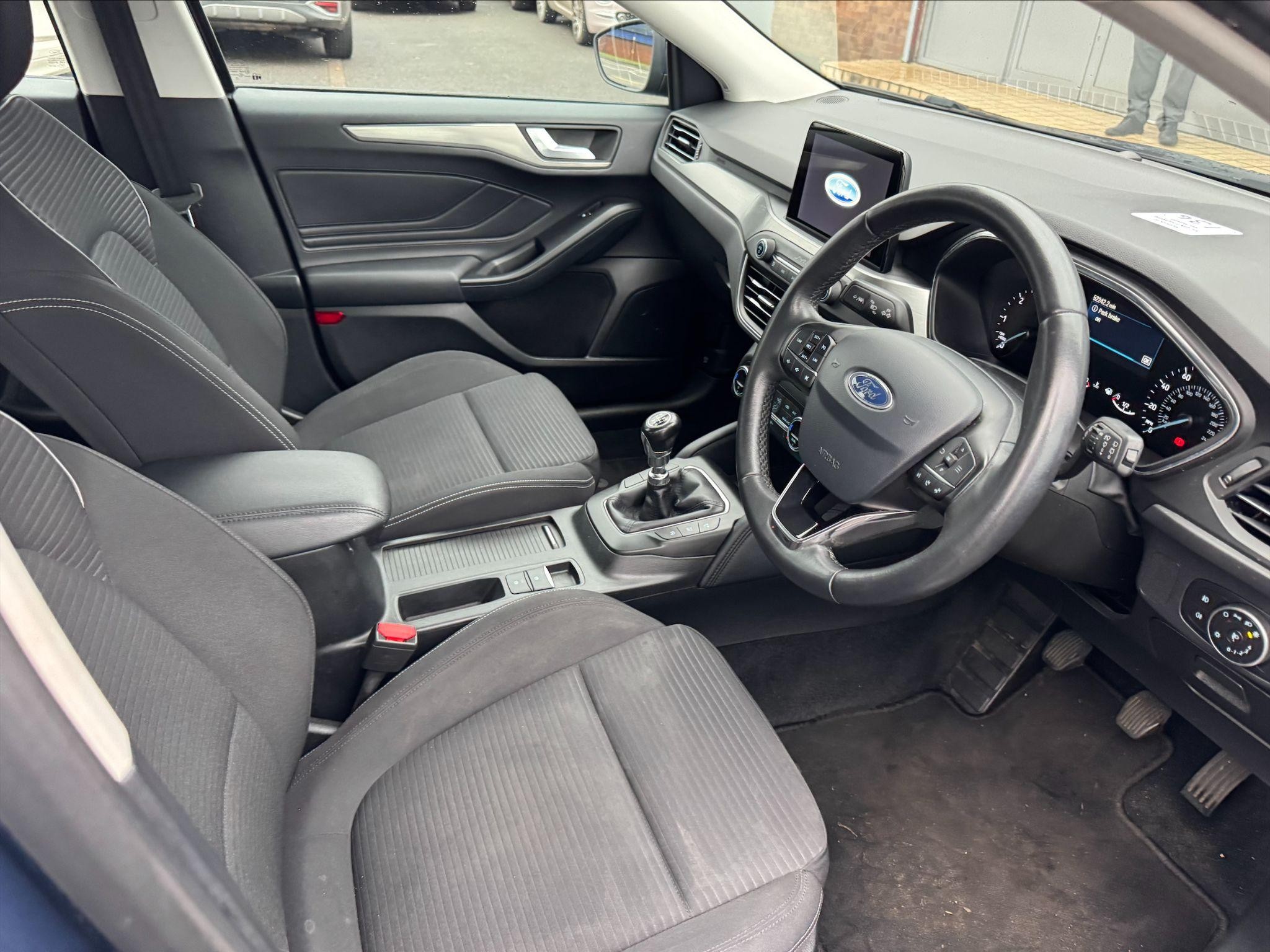 Ford Focus Image 10