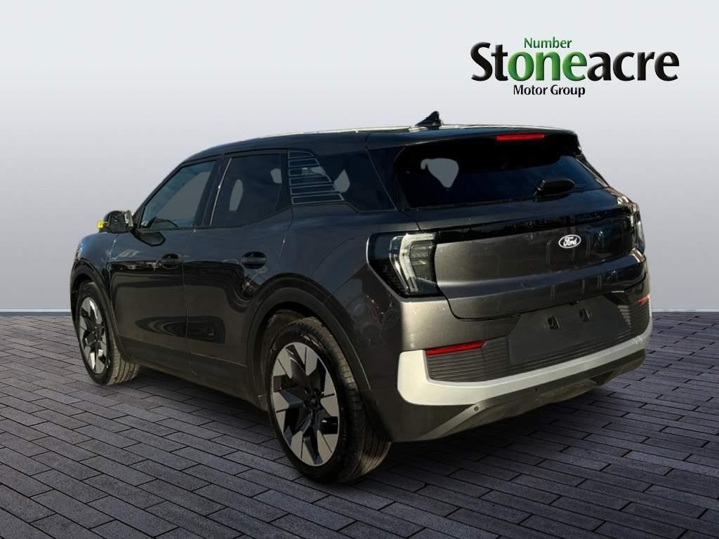 Ford Explorer Image 8