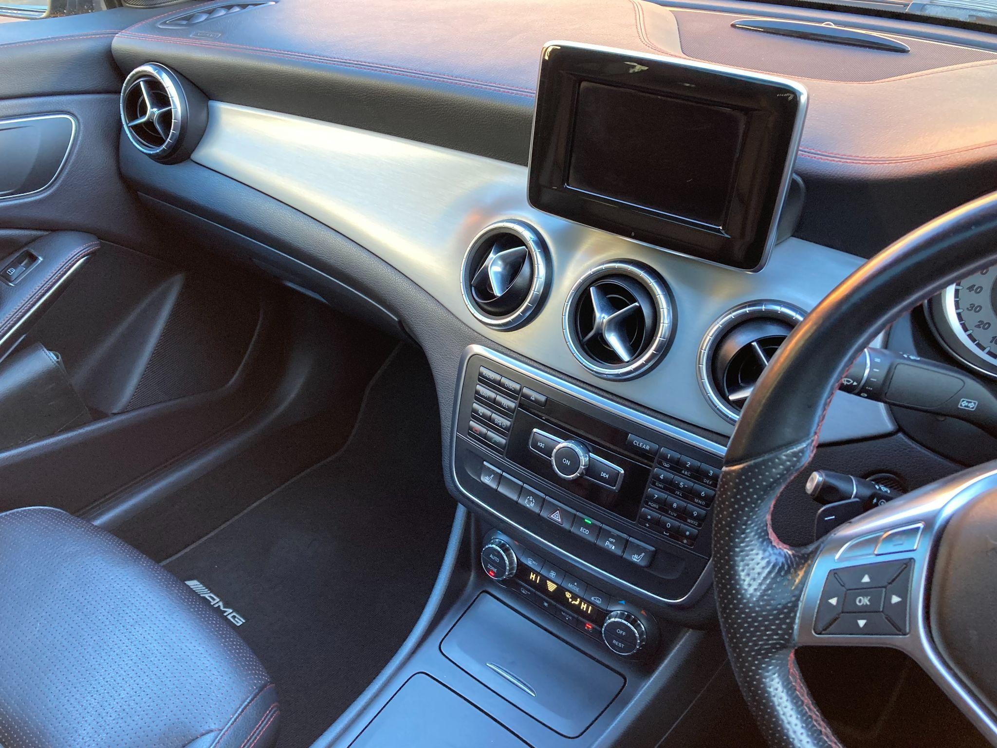 Mercedes-Benz CLA Image 54