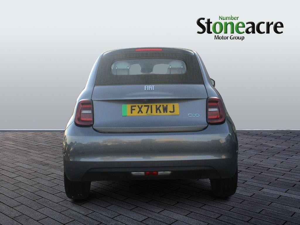 Fiat 500e C Image 4